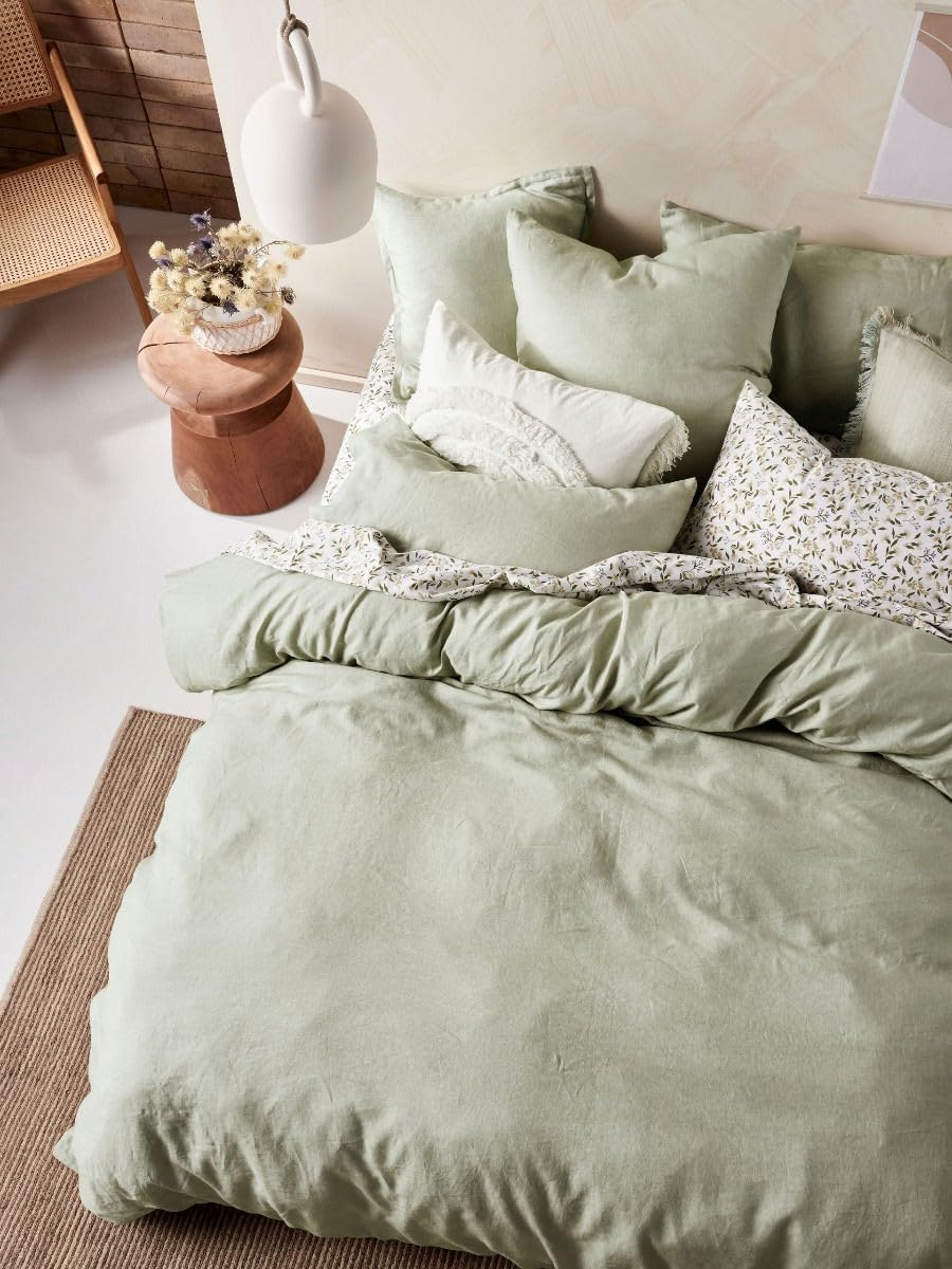 Linen House Nimes Quilt Cover Set, Wasabi, Queen Bed - Pecan image number 5
