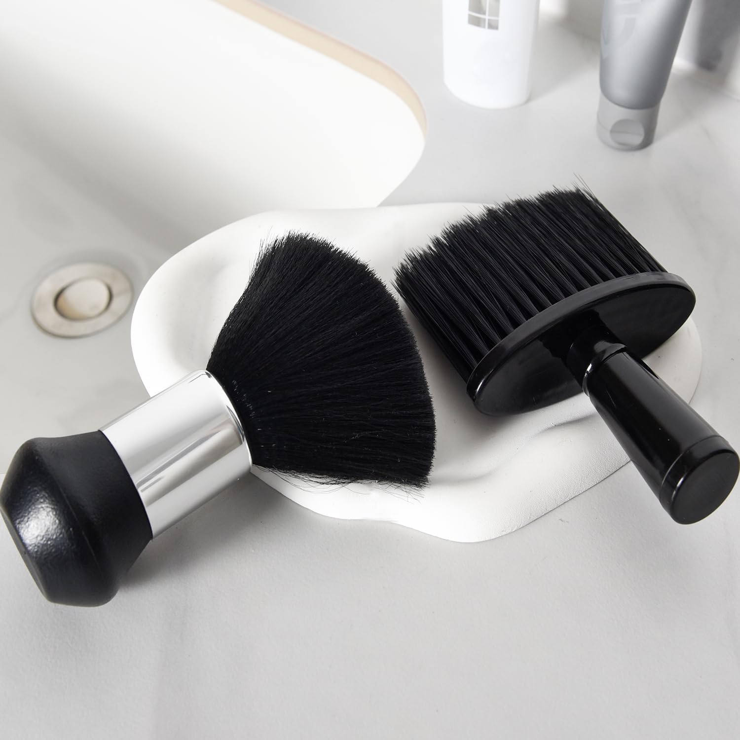 2 Pcs Neck Brush Neck Duster Barber Brush to Remove Loose Hair, Professional Hair Cutting Brush Soft Barber Brush Neck Duster Barber Accessories for Brushing off Hair around Neckline and Ears Haircut image number 6