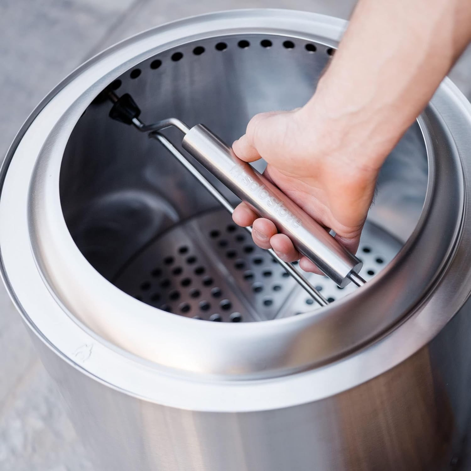 Solo Stove Ranger Fire Pit Handle Accessory Great Portable Camping Outdoor Fire Pit Tool for Carrying Camp Equipment Stoves and Backyard Fire Pits image number 3