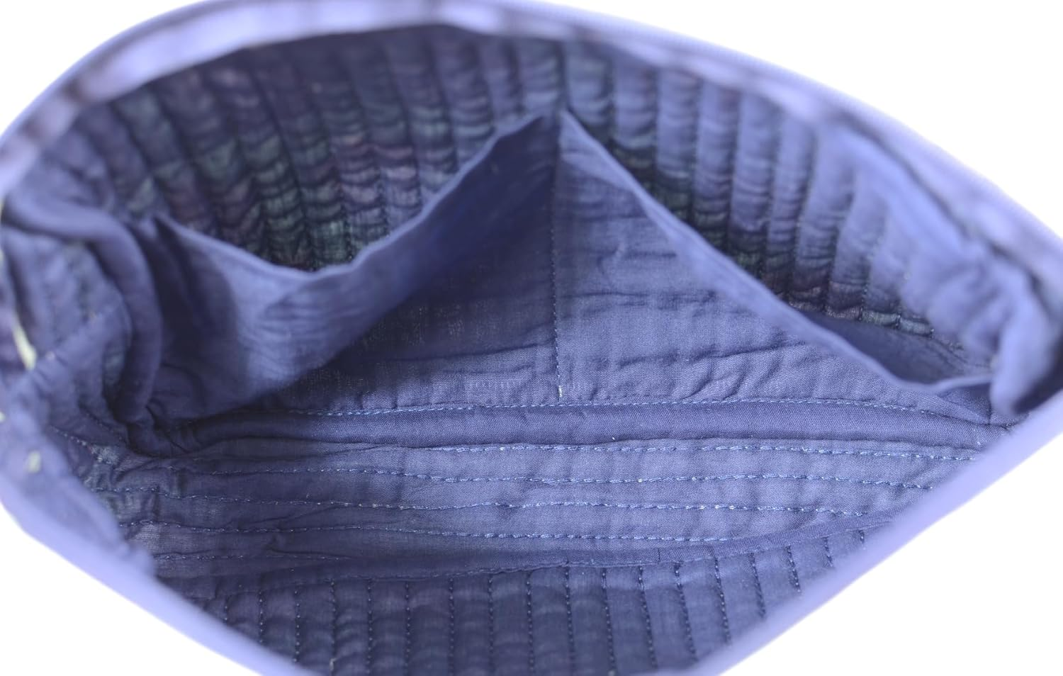 Friends Hill Big Pouch image number 3