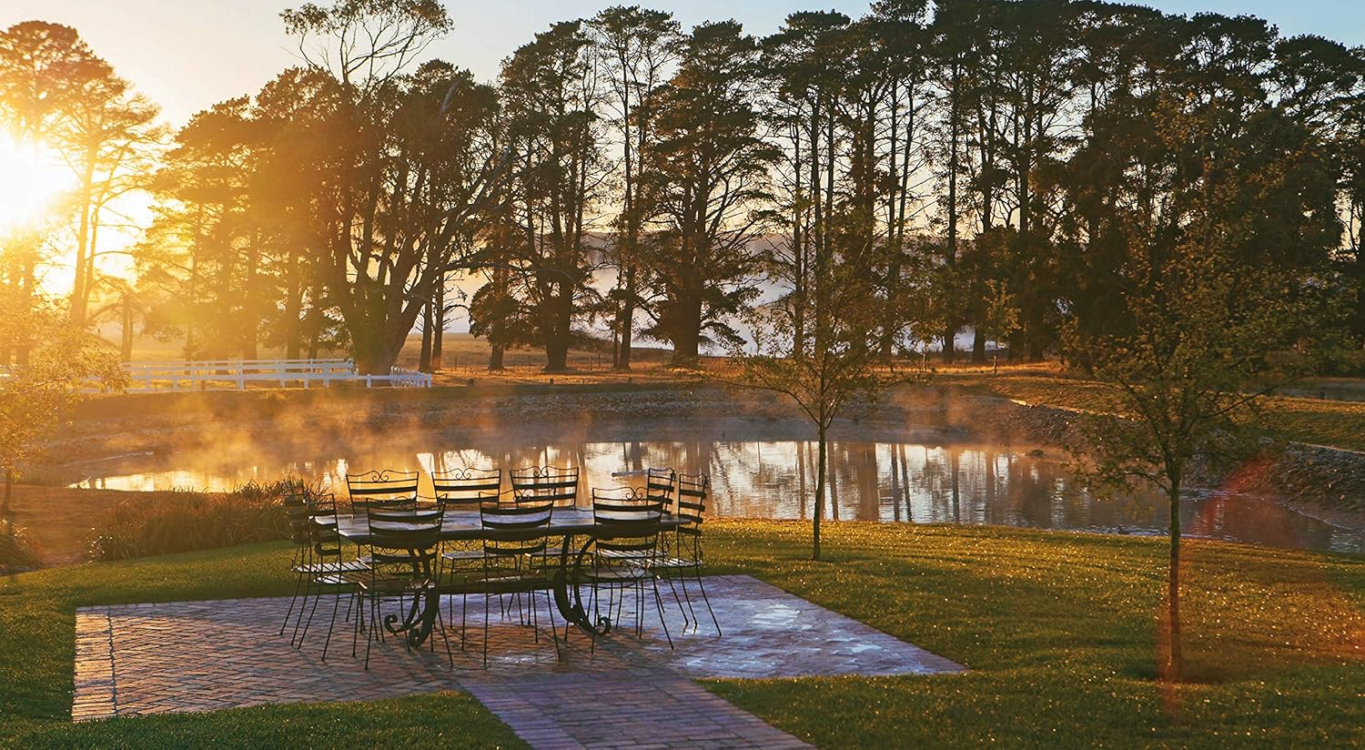 Paul Bangay'S Country Gardens image number 4