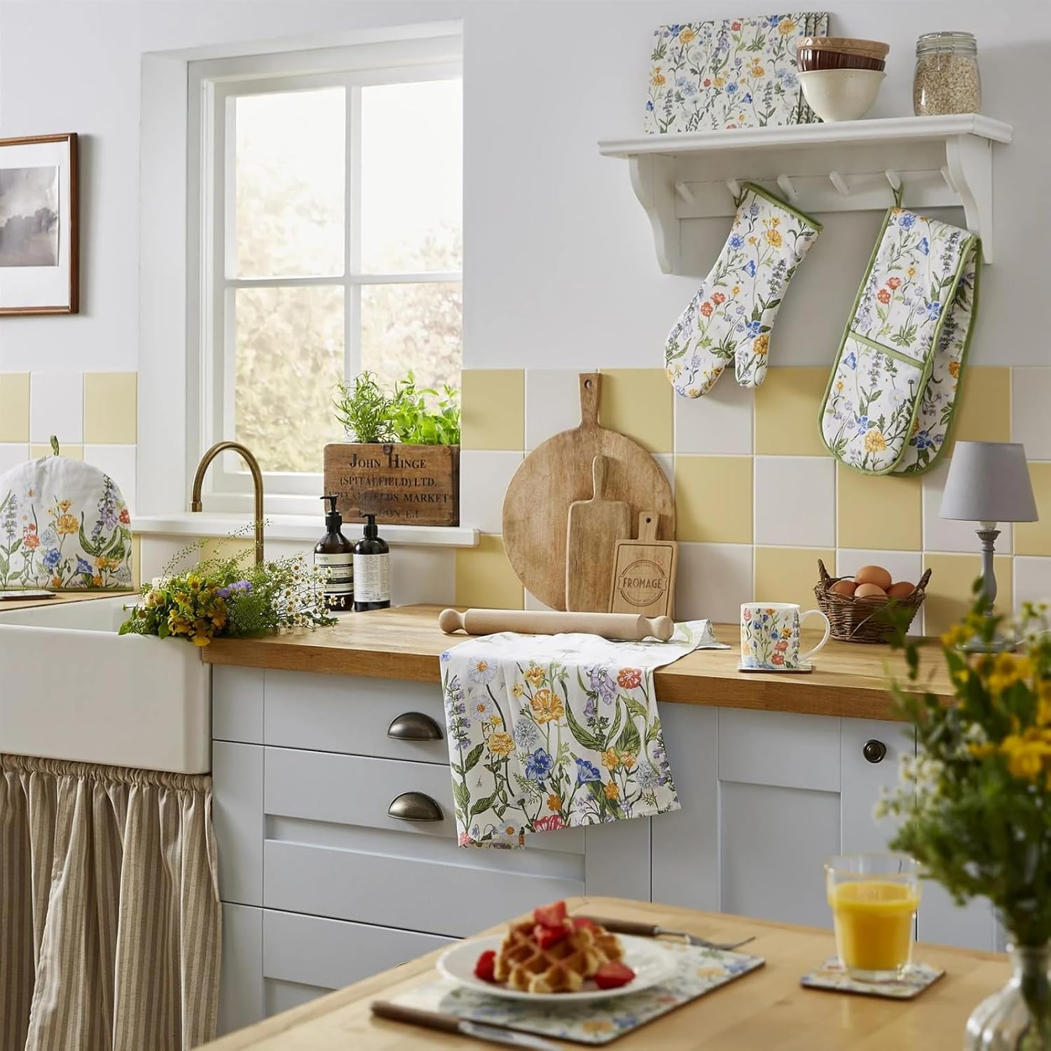 Ulster Weavers Cottage Garden Tea Towel