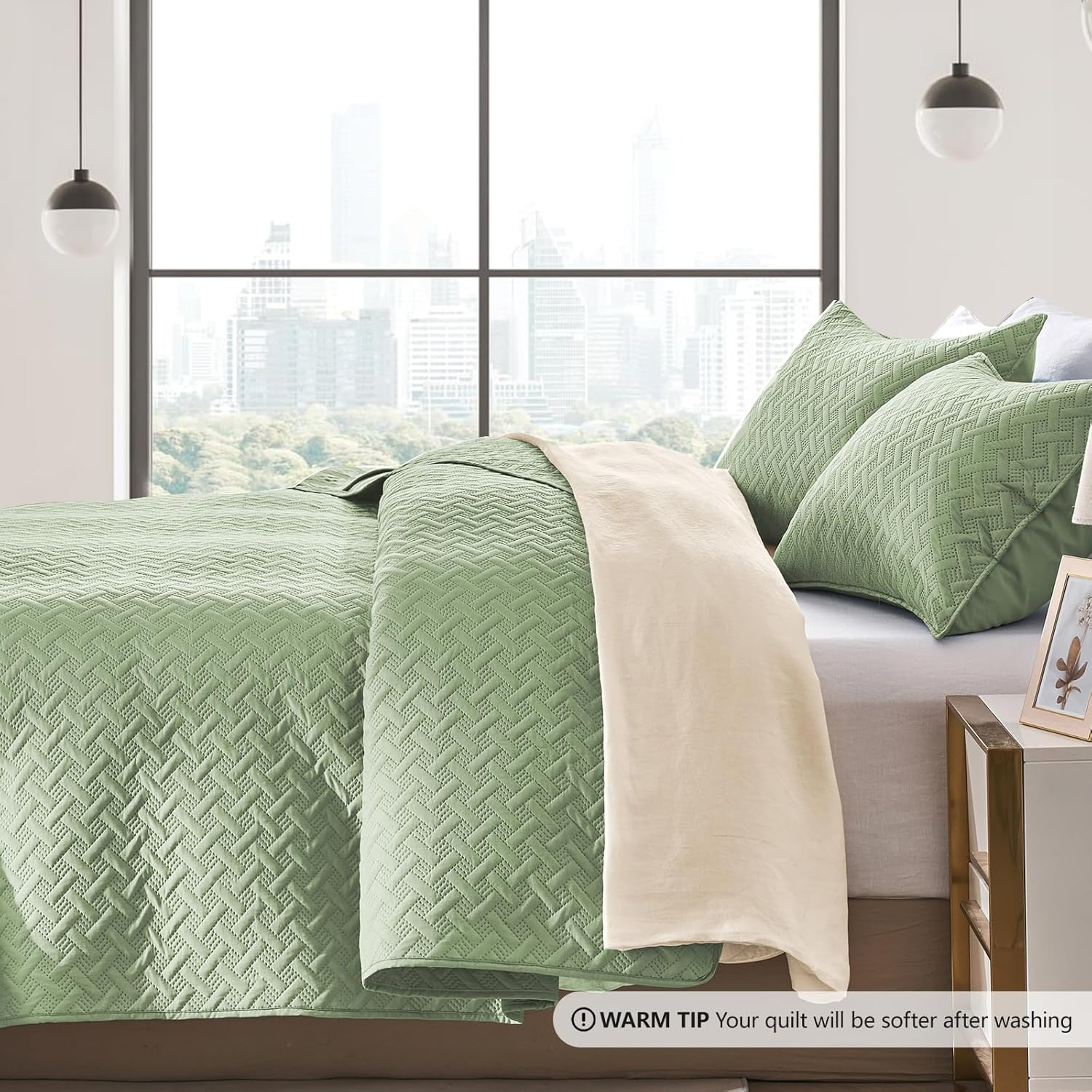 FLYMME Quilts Queen Size, Lightweight Sage Green Bedspreads, Basket Weave Pattern,Ultra Soft Microfiber Bed Coverlet 3 Pieces for All-Seasons (1 Quilt, 2 Shams) image number 2