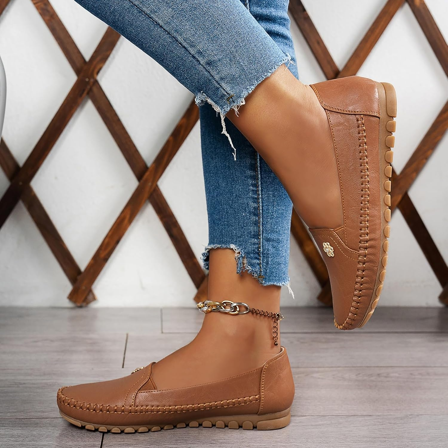 Orthopedic Leather Shoes，Womens Slip-On Walking Flats Loafers Business Casual Shoes for Work Driving image number 1