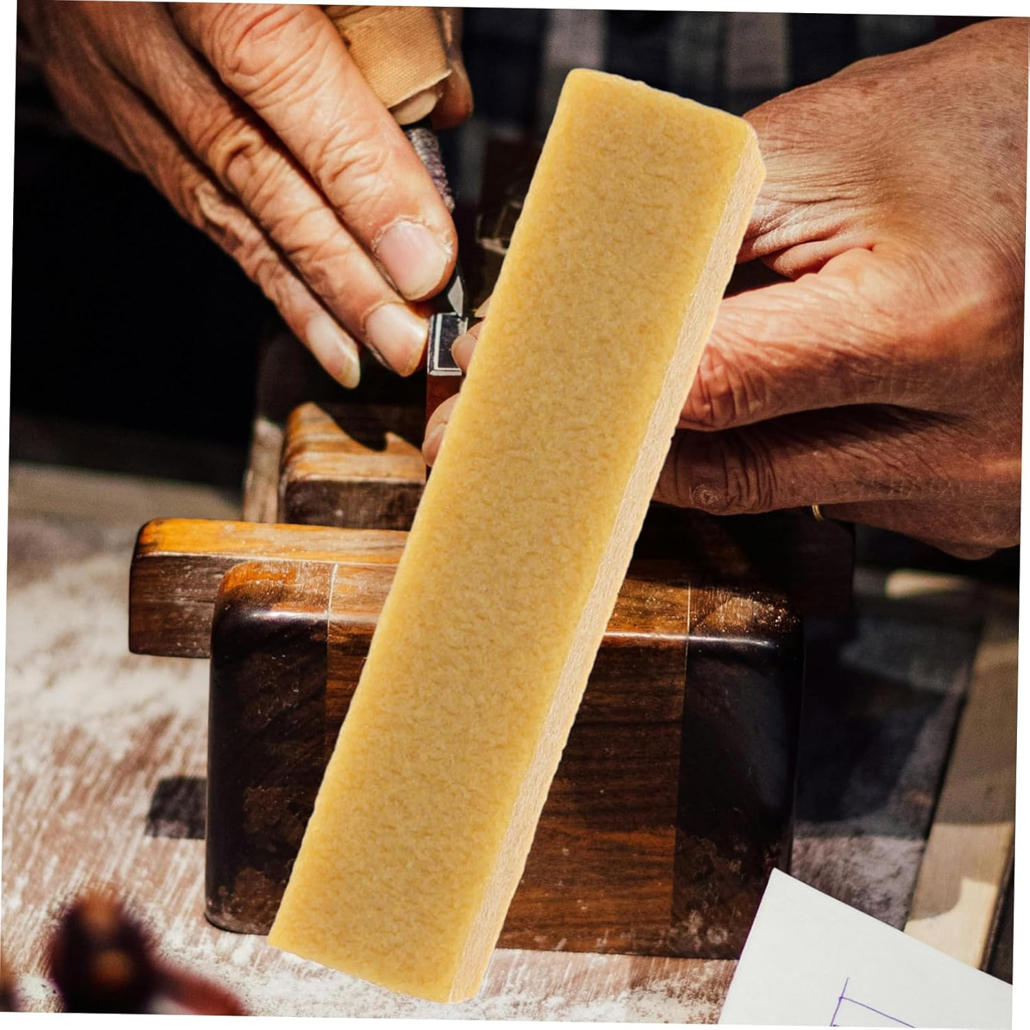 DOITOOL Sanding Belt Cleaner Stick Rubber Cleaning Block 200X40X40Mm for Sanding Discs and Automotive Sandpaper Woodworking Tool Debris Removal Suitable for Workshop Use image number 4