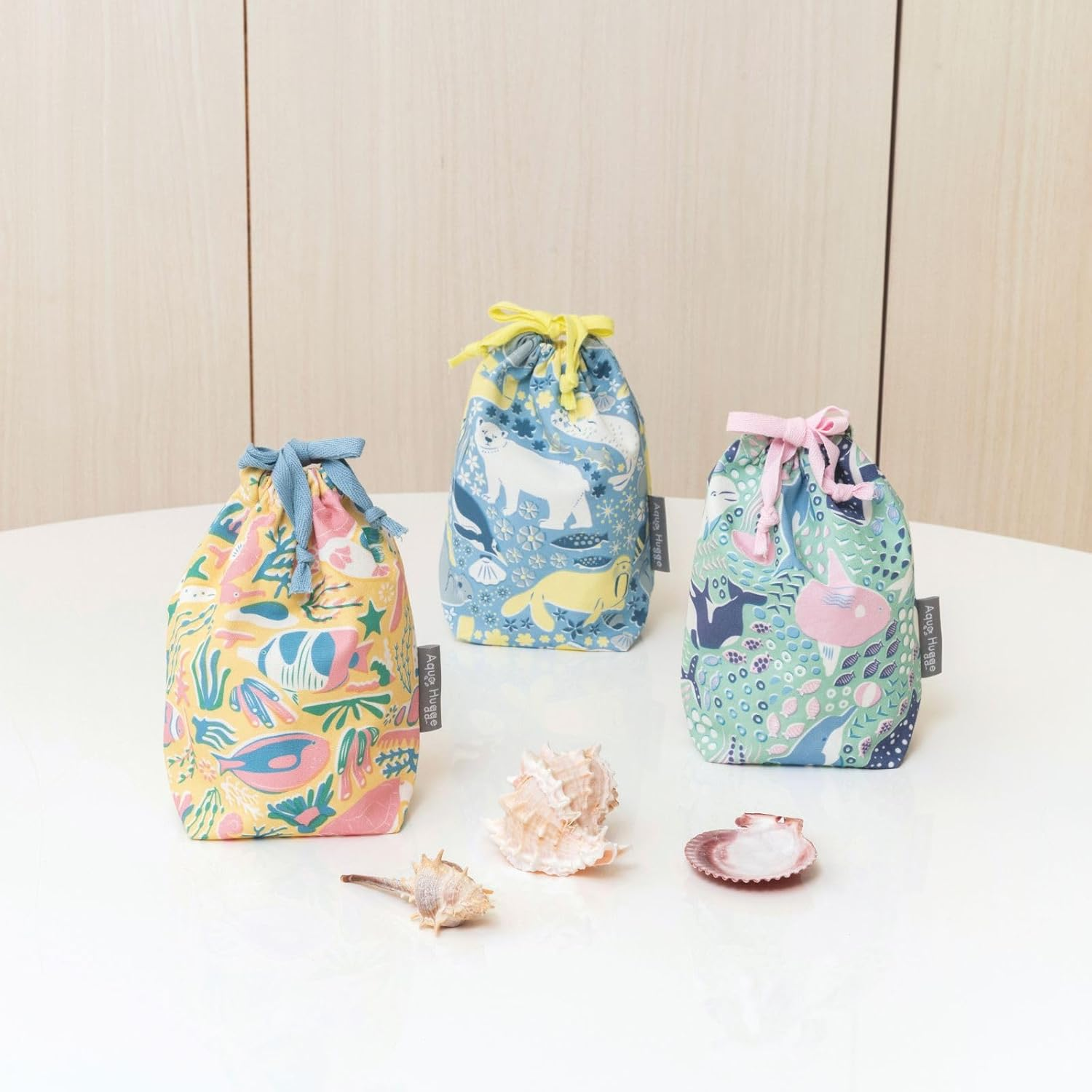 Ribuha Ao 32705-52 Aqua Huge in the SEA Drawstring Pouch, Approx. W 6.7 X D 3.0 X H 7.9 Inches (17 X 7.5 X 20 Cm), Accessory Case, Stylish, Water Creatures Pattern - Snow image number 2