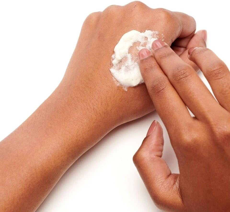 Endota New Age Micro Polishing Powder 30 G, a Gentle Exfoliating Powder to Resurface Radiant Skin. image number 5