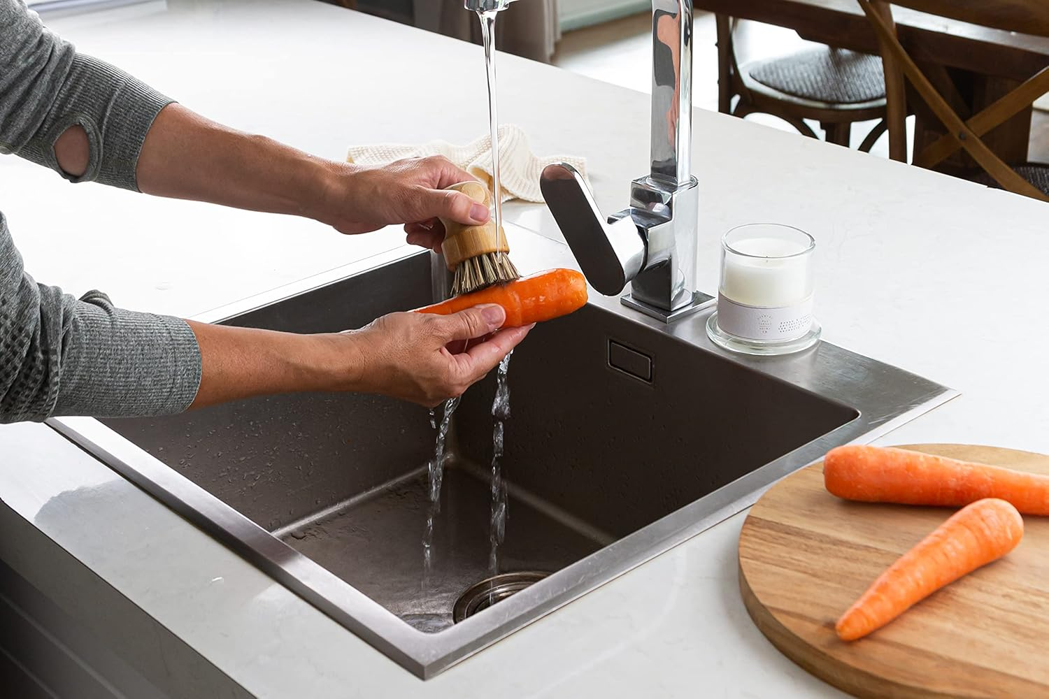 Bamboo Vegetable Brush image number 1