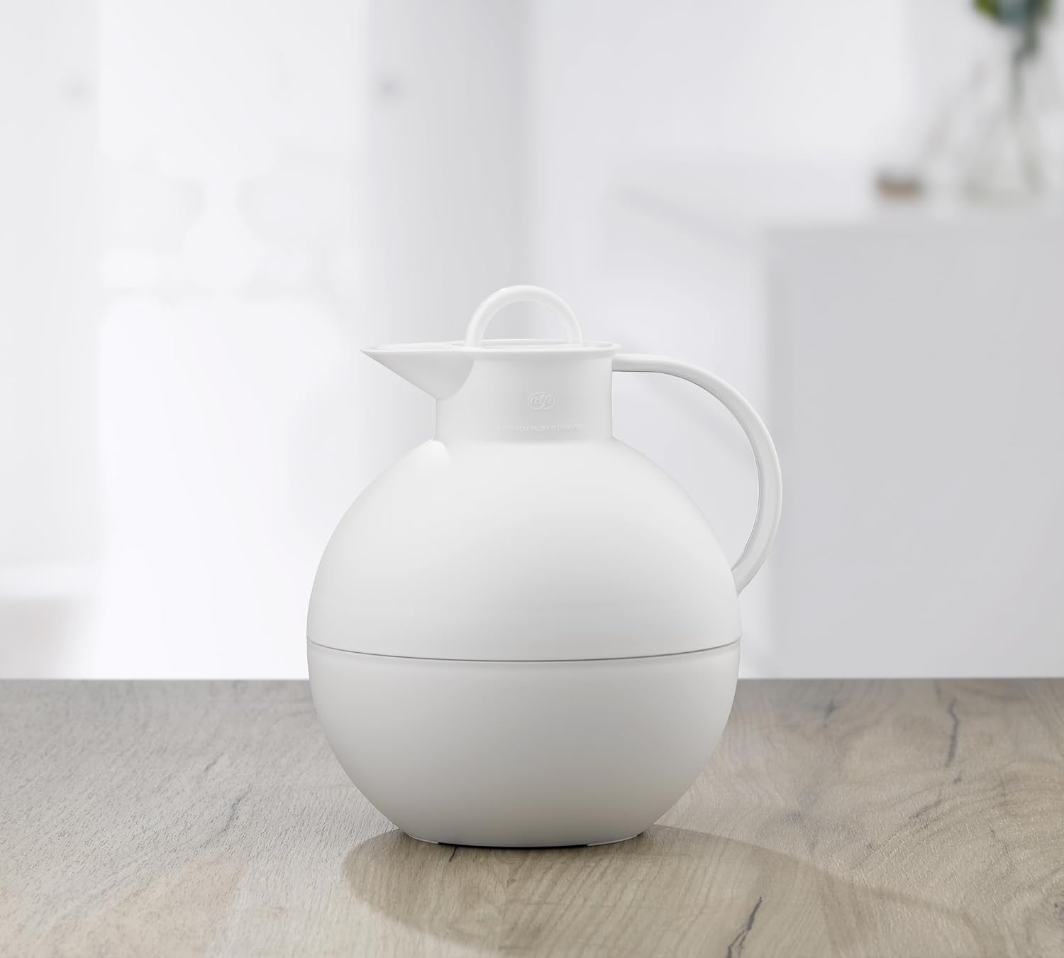 Alfi 'Kugel' (Sphere) Insulated Thermos Can 0.94 L White Plastic image number 4