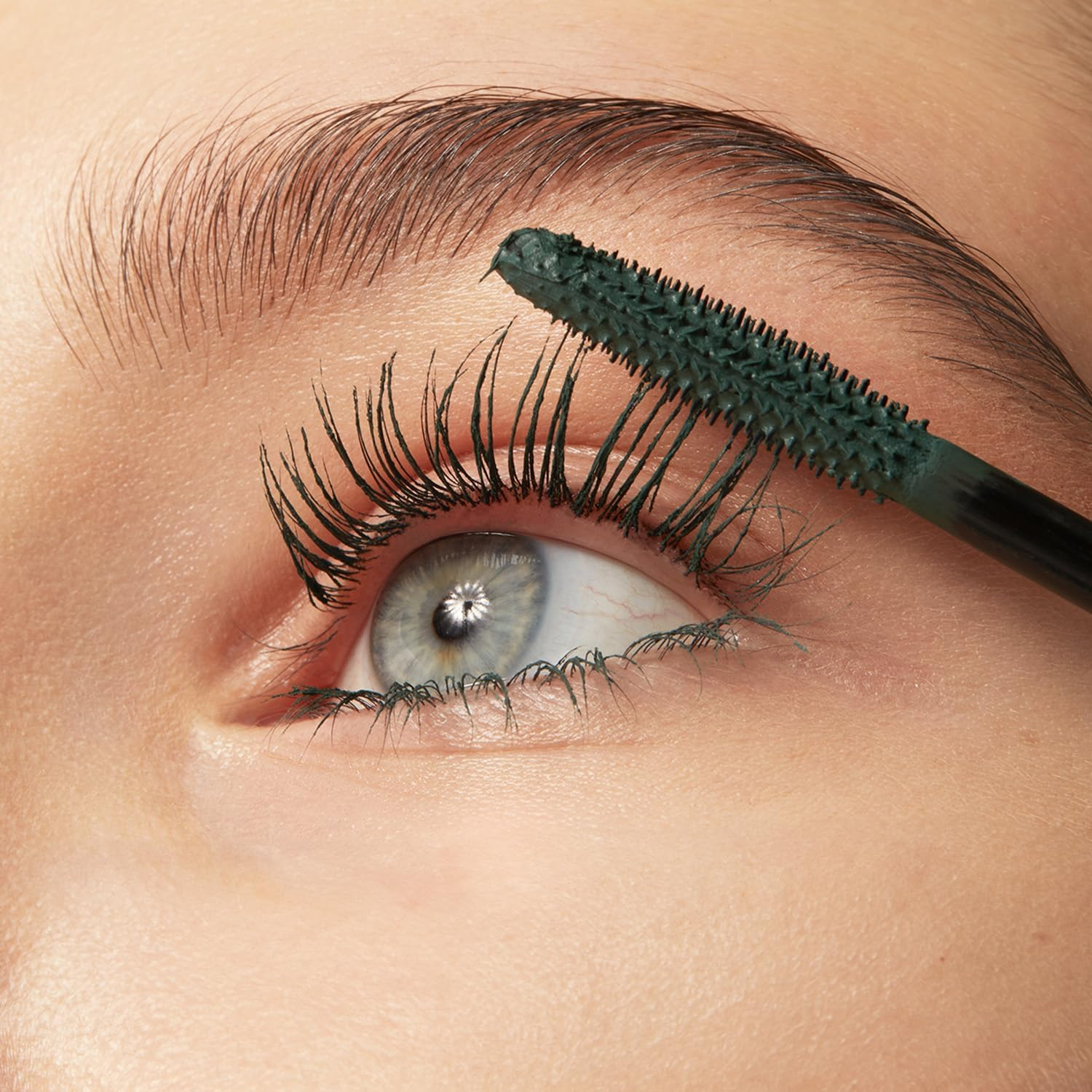 VIVIENNE SABO Artistic Volume Mascara 9 Ml I Cabaret Premiere I Colour Green I for a Seductive and Irresistible Look with a Wow Effect image number 5