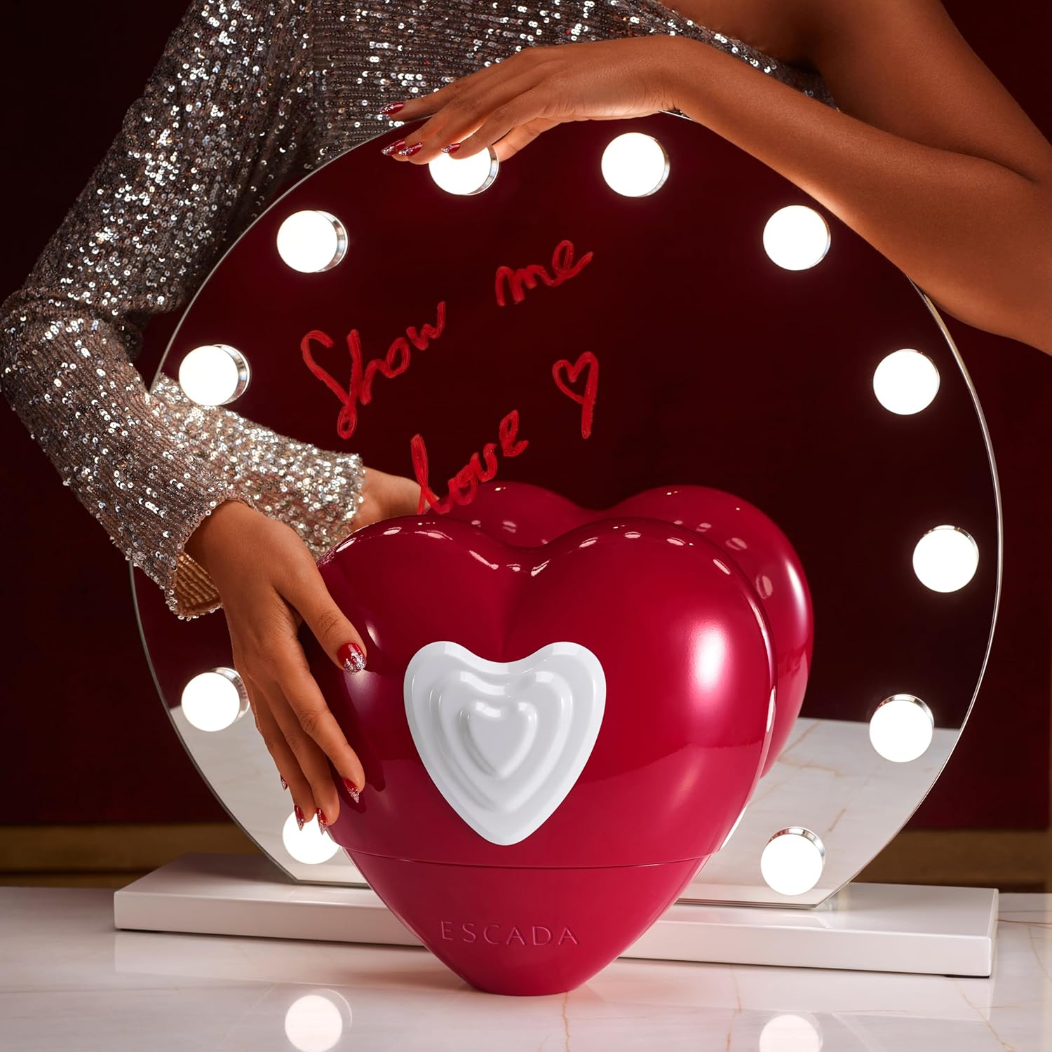 Escada Show Me Love Eau De Parfum Spray for Women 100 Ml image number 3