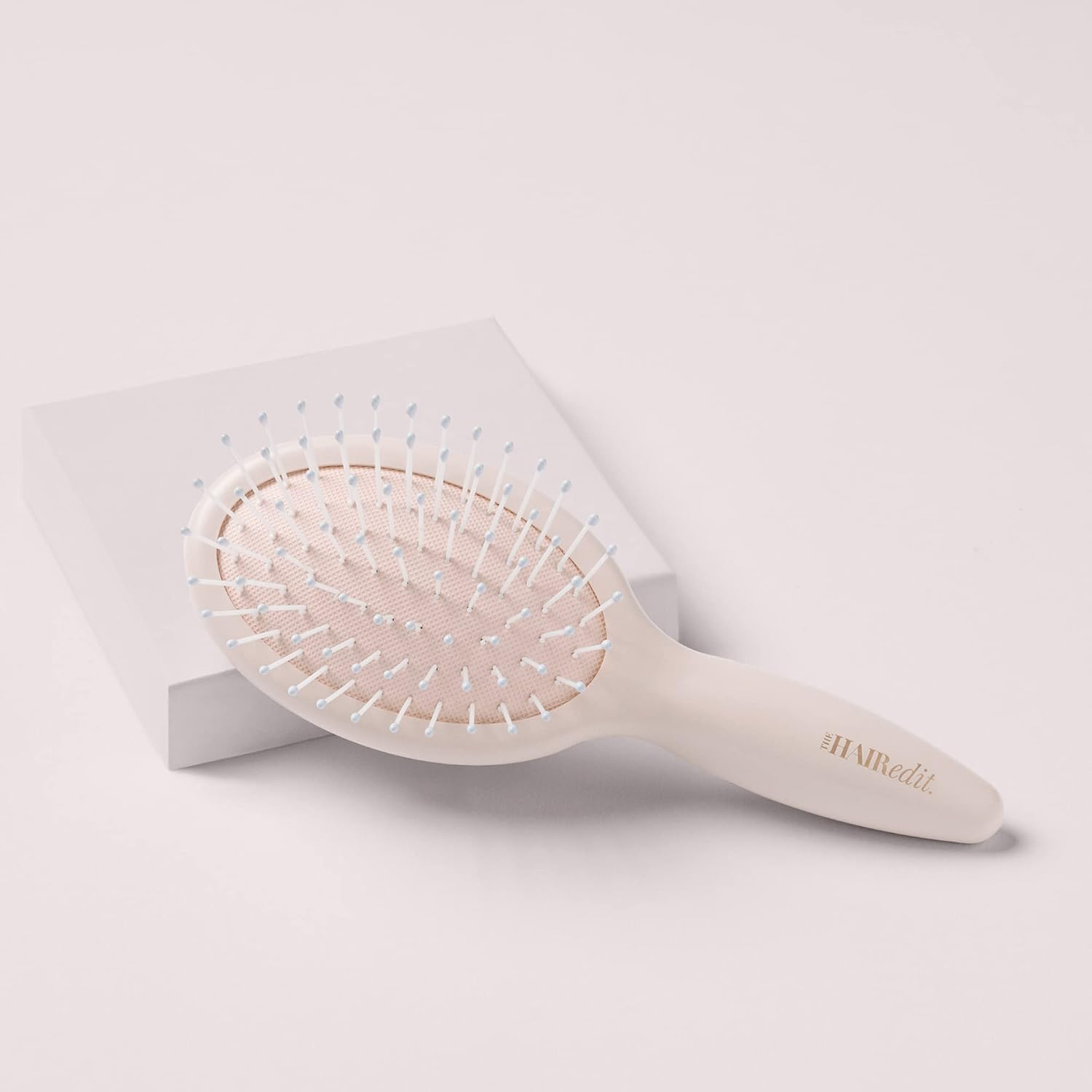 The Hair Edit Smooth & Polish Travel Size Detangling Hair Brush image number 1