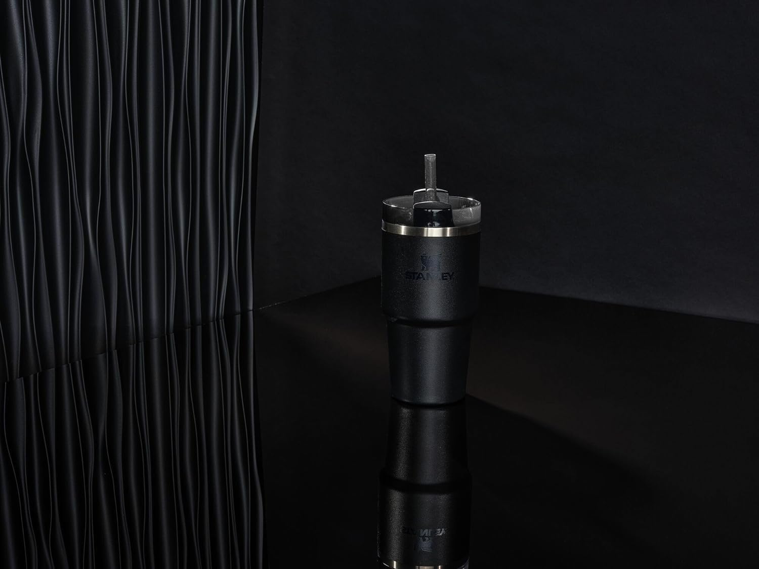 Stanley Quencher H2.O Flowstate&trade; Tumbler 20Oz Black 2.0 image number 3