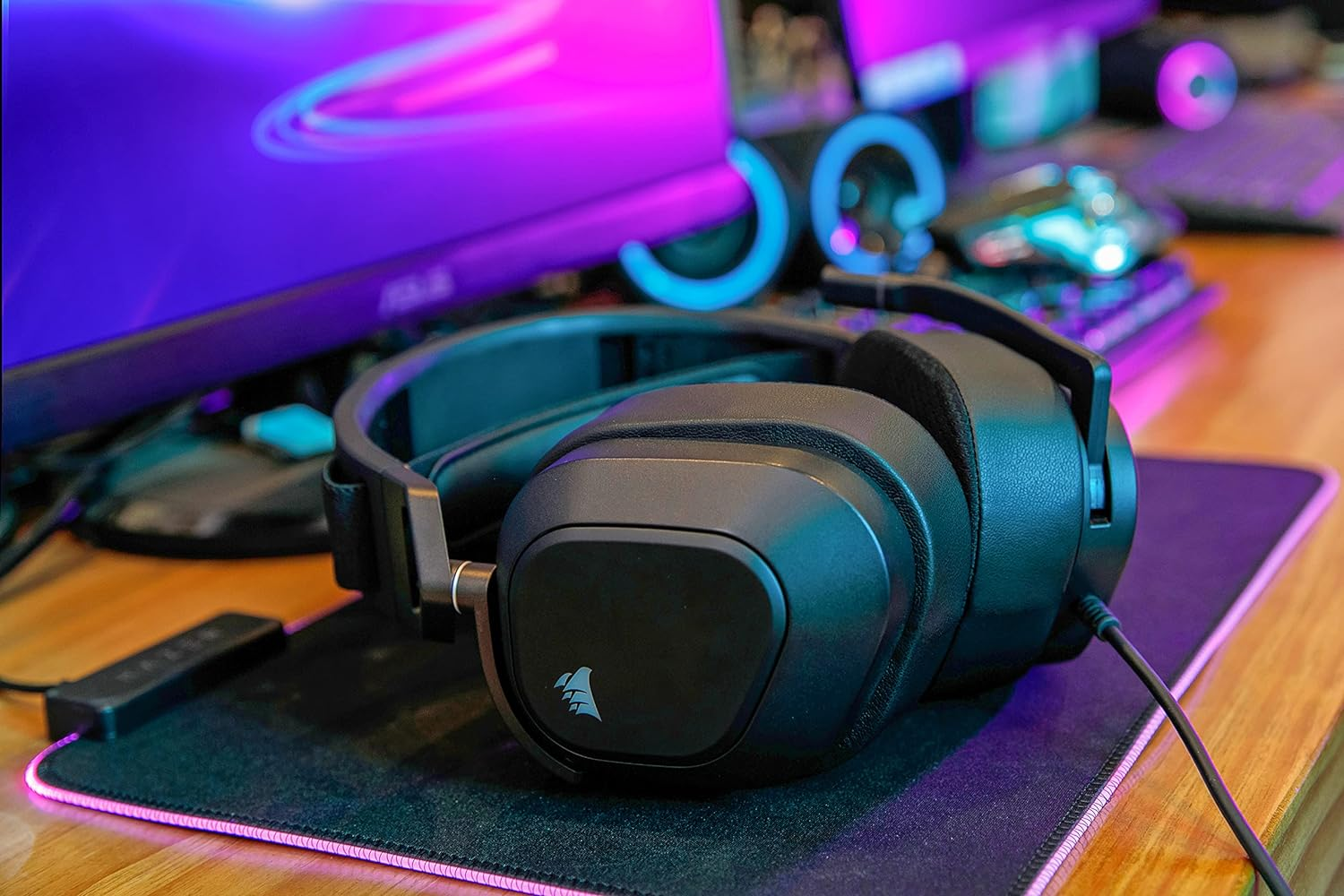 WC Freeze HS80 - Cooling Gel Earpads for Corsair HS80 RGB Wireless, Wired, & HS80 Max by Wicked Cushions - Elevate Comfort, Thickness & Sound Isolation for Epic Gaming Sessions | Black - Black Camo image number 7