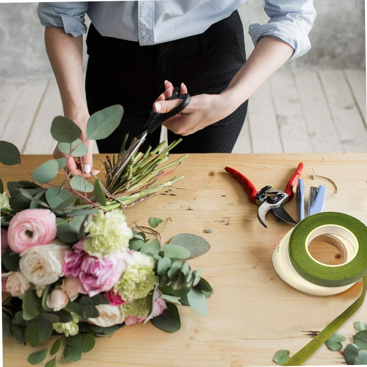 4-Rolls Bouquet Stem Wrapping Tape,4 Pieces of Floral Tape Different Shades of Green,For Stem Wrap DIY Floral Crafts, Wedding Bouquet(30 Yards) image number 6