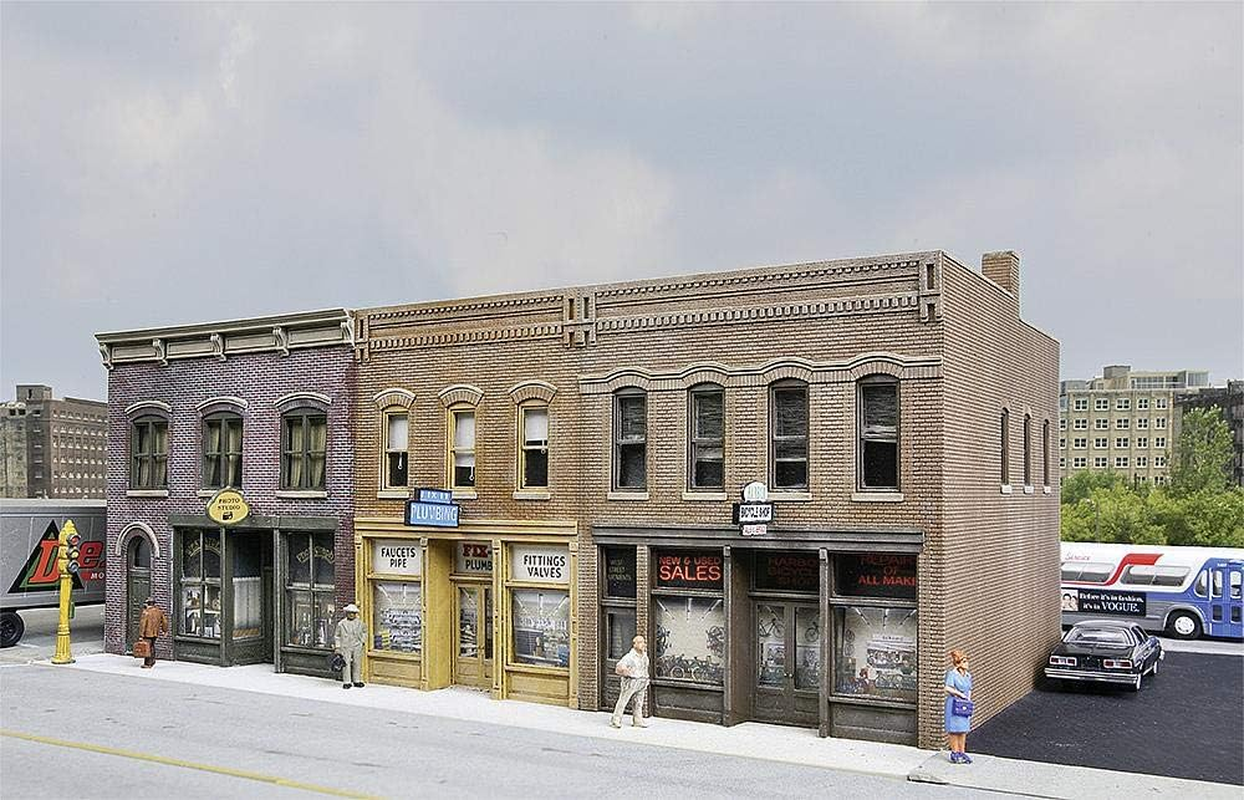 Walthers Scenemaster Merchant Row IV image number 2