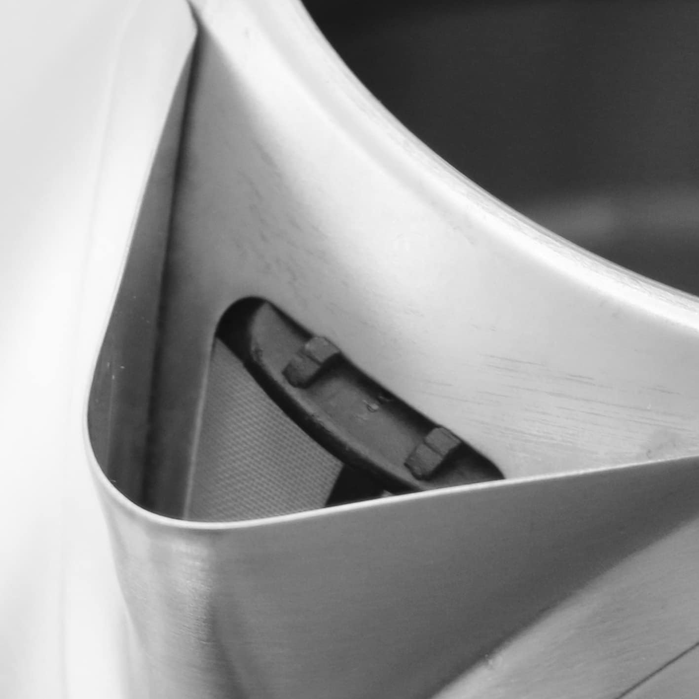 Emerio WK-108079 Stainless Steel Kettle, 1.2 Litres, 1500 Watt, 360&deg; Base Wired, Wireless Kettle, Bpa-Free, Covered Heating Element, Auto-Off, Ideal for Home, Camping or Office image number 1