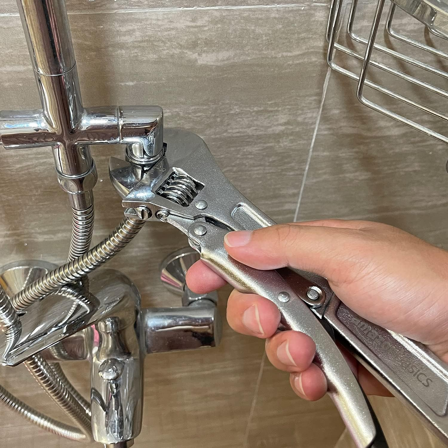 Amazon Basics 10-Inch (250Mm) Locking Adjustable Wrench image number 6