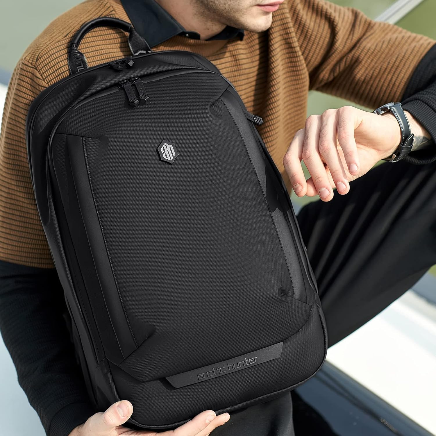 ARCTIC HUNTER Laptop Backpack for Men 15.6", Waterproof Travel Bag with USB Charging Port, Work & School Backpack with Multiple Compartments, Padded Back, for Business, Outdoor & Commute &ndash; B00443 image number 1