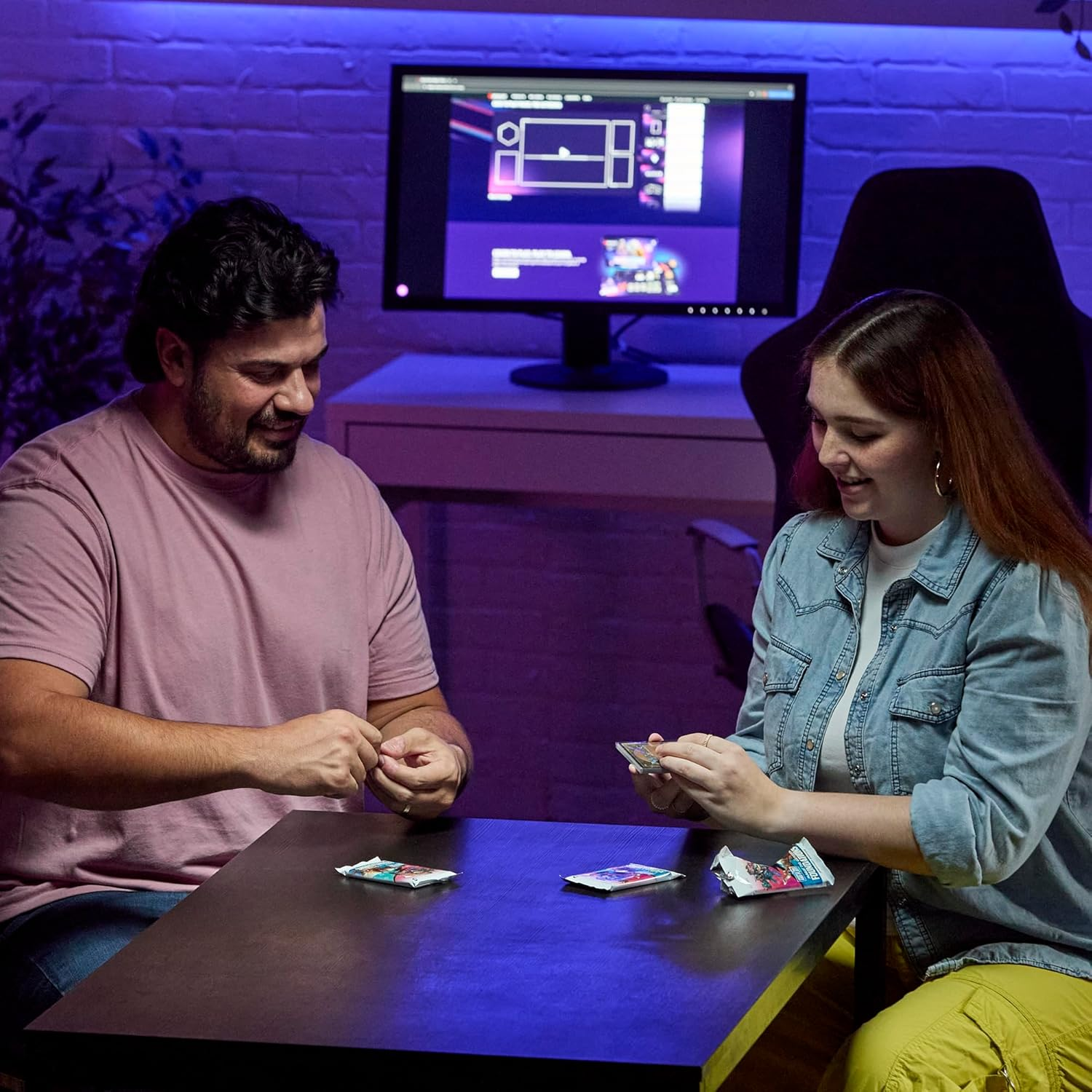 Magic the Gathering Foundations Jumpstart Boosters Card Game (24 Boosters per Display) image number 1