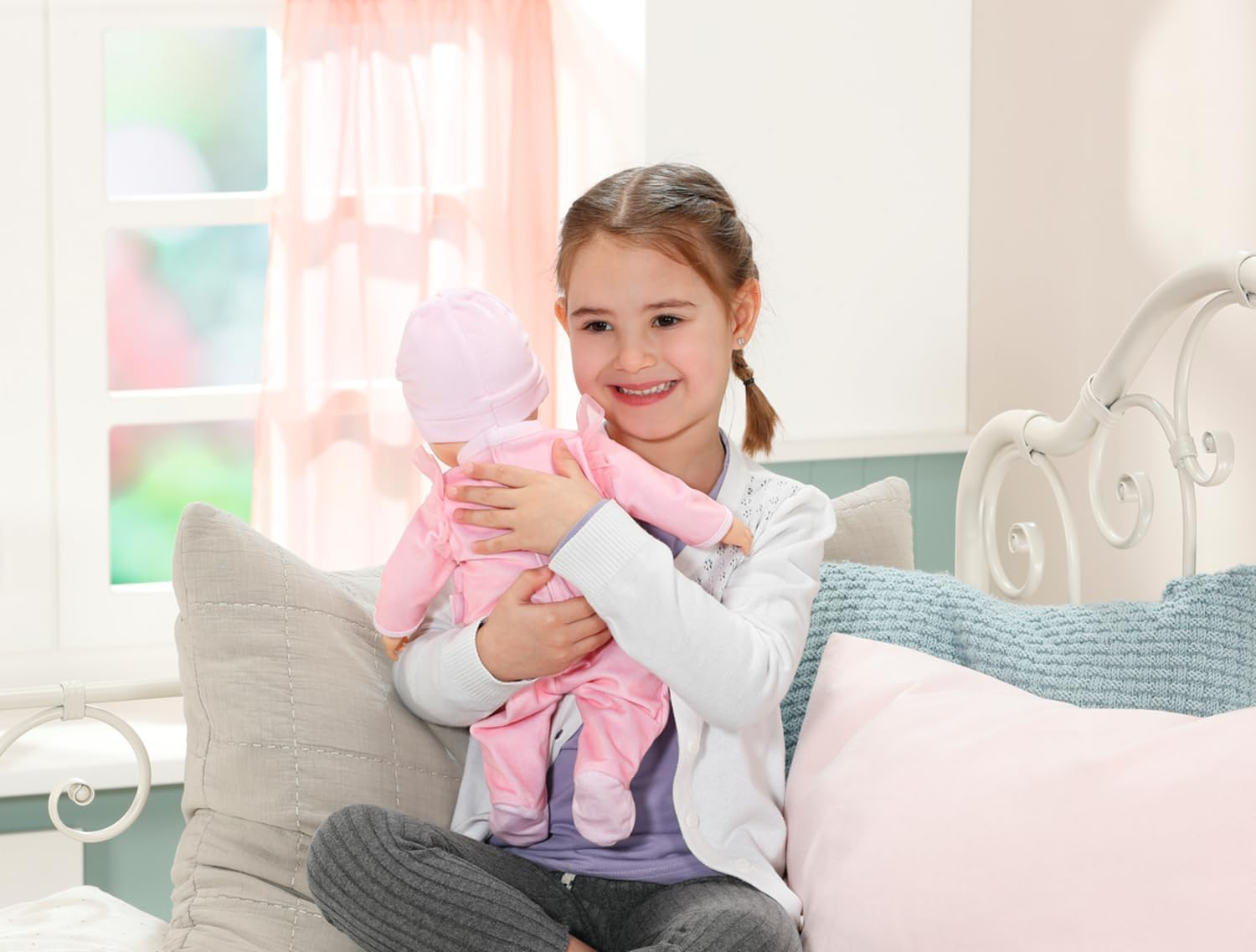 BABY Born Active Annabell 706626-43Cm Doll with Soft Cuddly Body & Realistic Features & Sounds - Clothing & Accessories - Require 3 AAA Batteries (Not Included) - for Kids from 3+ Years image number 2
