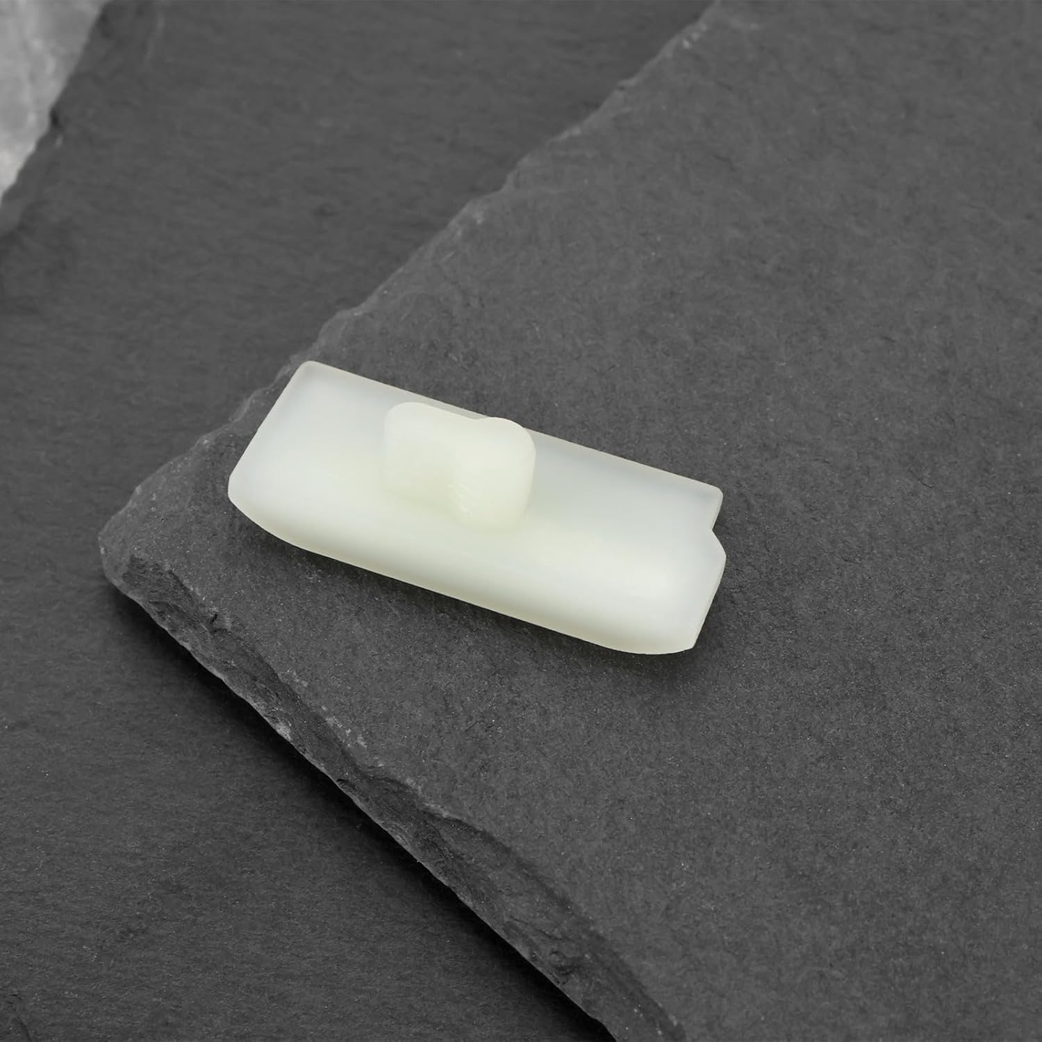 Be in Your Mind 10 Pieces Chainsaw Bumper Strip Chain Guide Bumper Bar Strips 1121-648-6610 Compatible with Stihl 290 310 390 029 039 1125 Cover image number 2