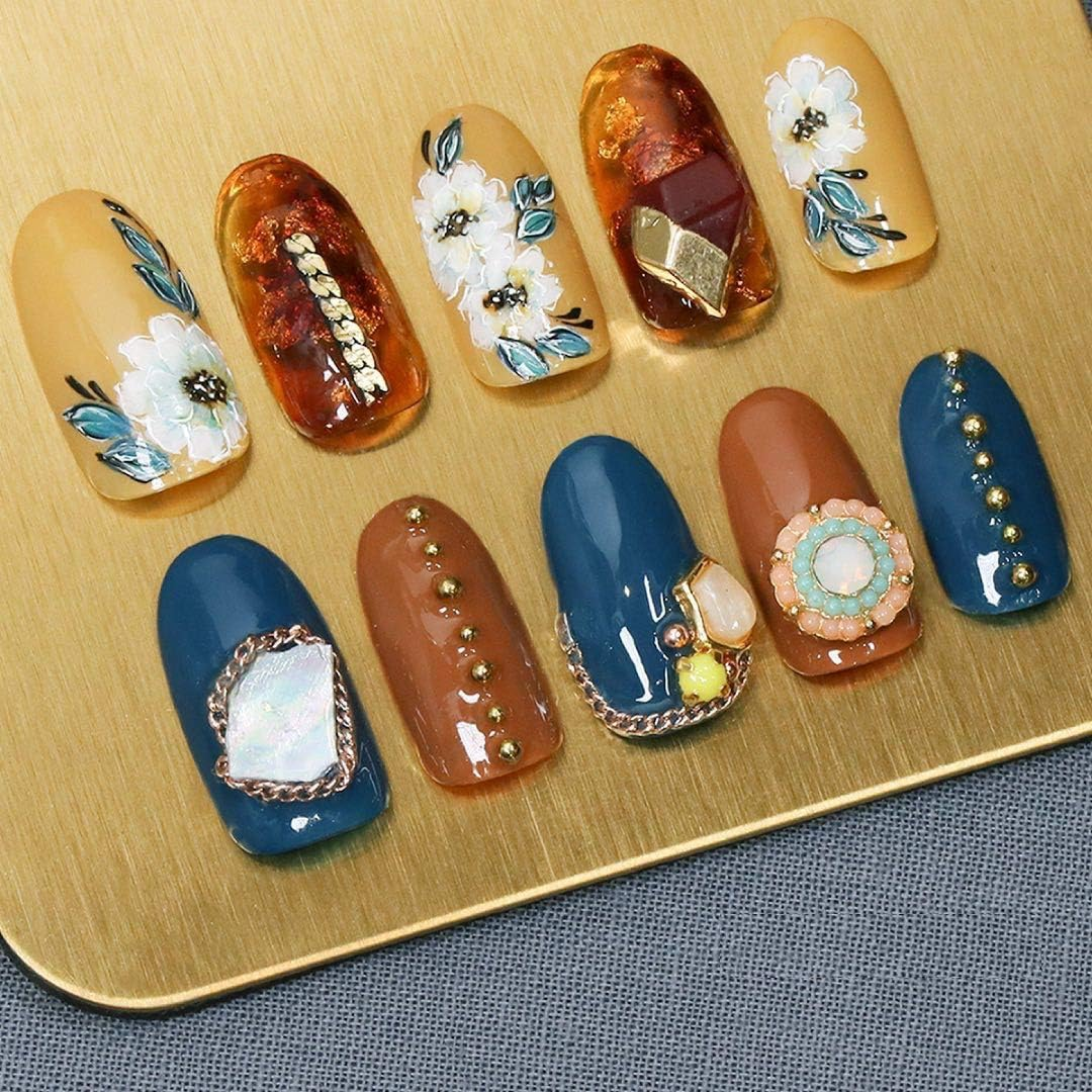 2Pcs Nail Palettes Nail Art Cosmetic Artist Mixing Plates Tray Pigment Plate Polish Drawing Color Palette Holder Nail Gel Color Display Board for Nail Art DIY Manicure Tool, round and Square (Gold) image number 2