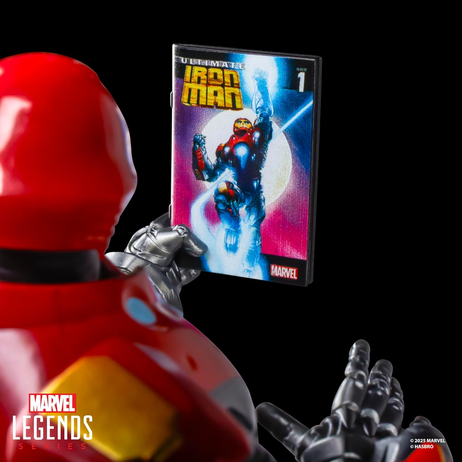 Marvel Legends Series Ultimate Iron Man, Comics-Inspired Collectible 6-Inch Scale Action Figure with Character-Sized Comic Accessory image number 3
