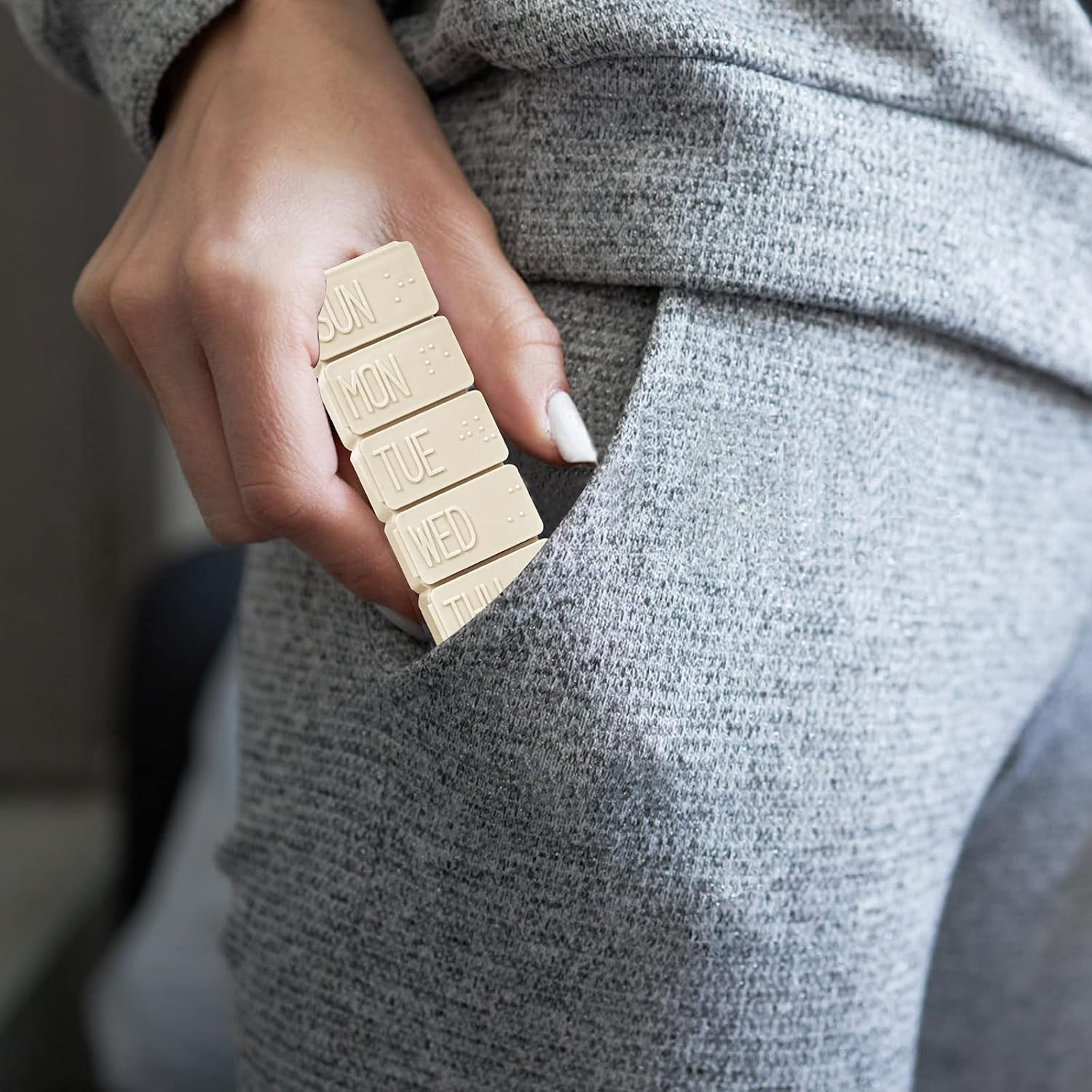 Pill Organizer-Pill Boxes for Travel, 7 Day with Braille Pill Case Vitamins Fish Oil Supplements, Medication Organizer Dispenser for Fish Oils, Vitamin Holder Supplement (Beige+Gray) - Pink+Gray image number 2