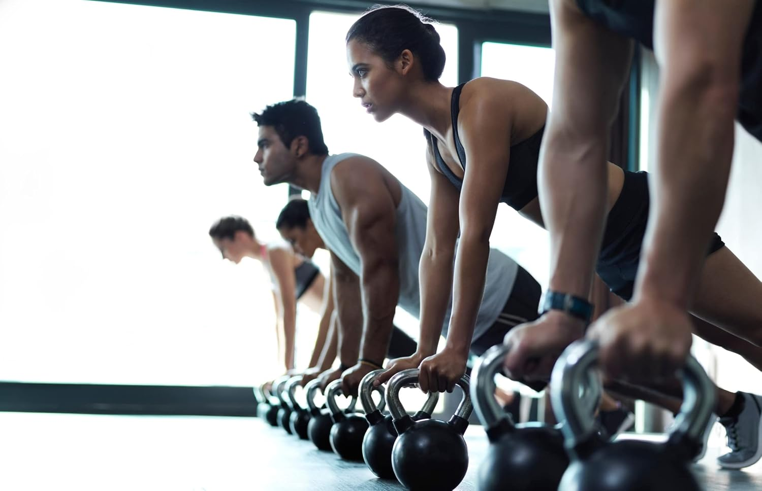 Kettlebells - Pro-Grade Steel Handle Vinyl Coated Weights by HCE - Kettlebell Workout, Crossfit, MMA, Bodybuilding, Power Weightlifting - Home Gym Fitness Sport Equipment - 12 Kg image number 5