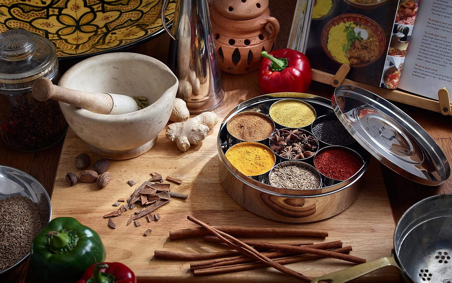 7116 Spice Box/Masala Dabba with 7 Comparments and 2 Stainless Steel Lid, 22 Cm, Silver - 22 Cm, Transparent Lid image number 3