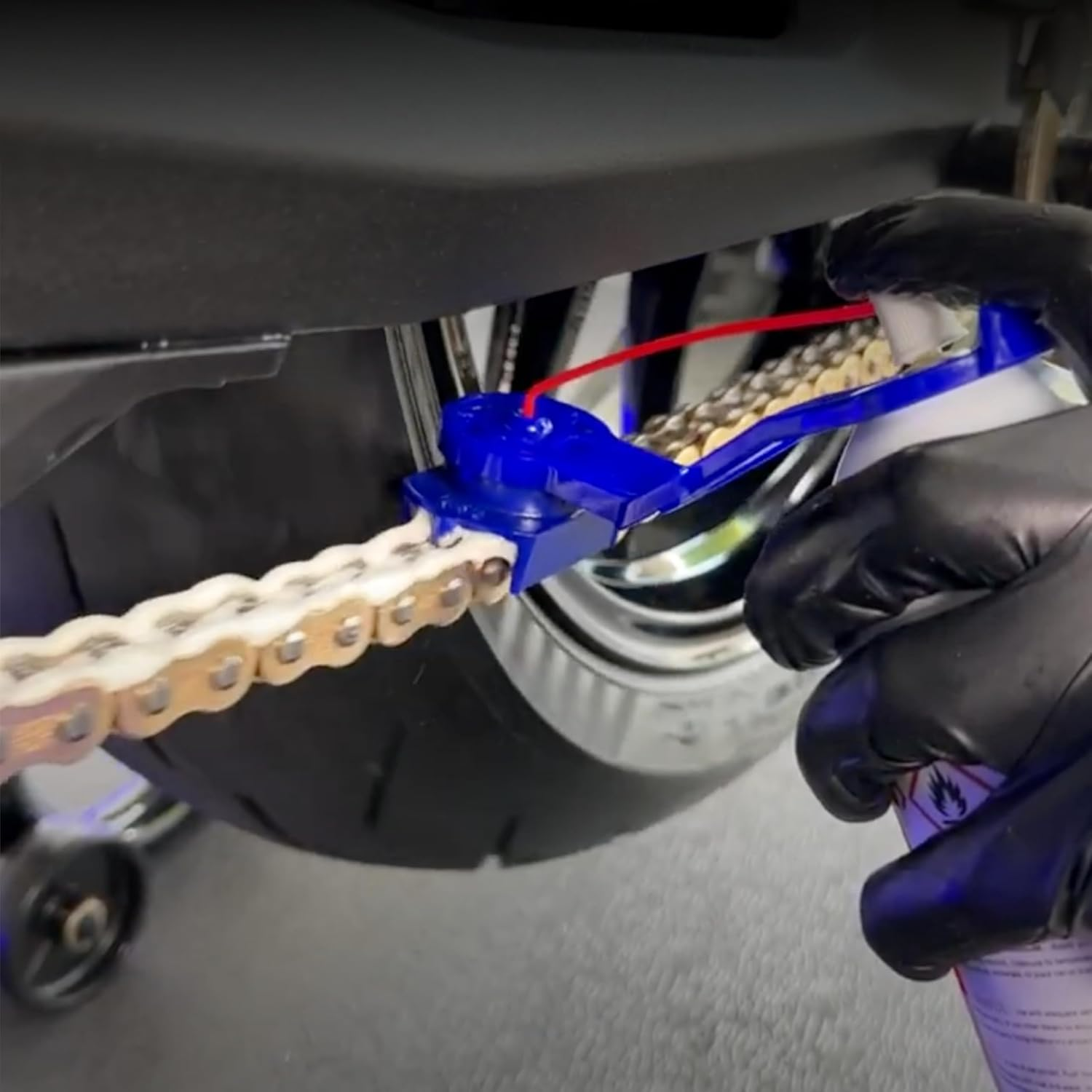 Motorcycle Chain Lube Applicator | Mess-Free Wax, Cleaner Attachment | 530 Chain Size