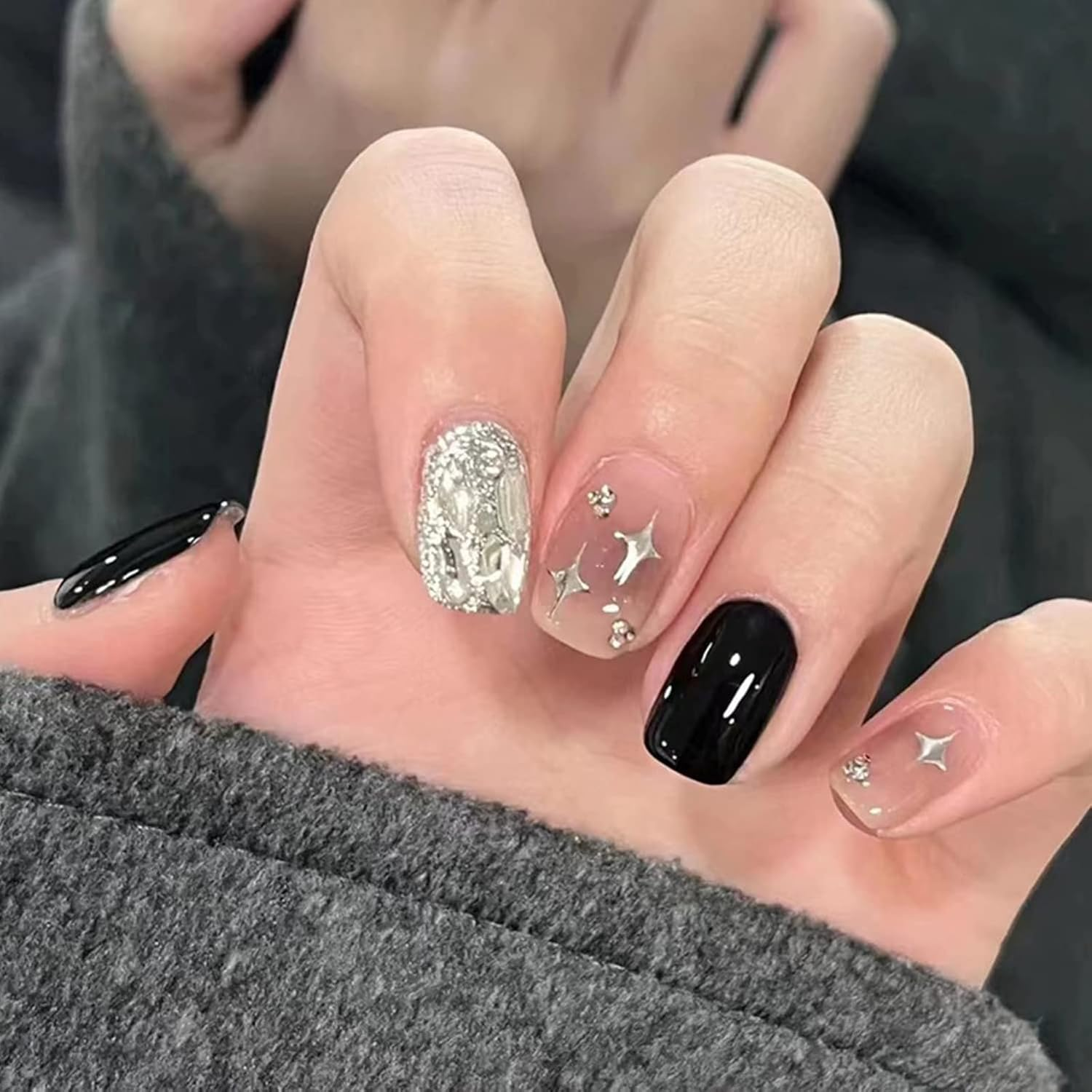 24 Pieces of Short Square Cat-Eye Nude False Nails, Cat-Eye Patch Nail Art, Nude Gradient Glitter， Short Almond-Shaped Acrylic (Black Square) image number 4