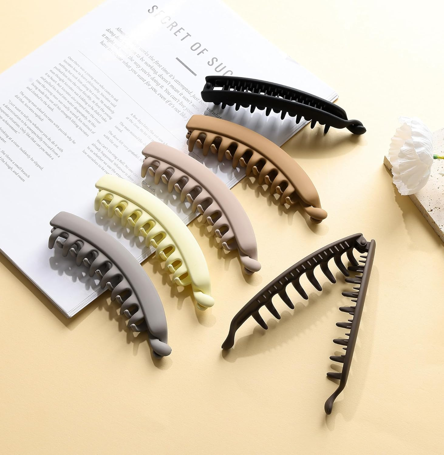 Pack of 6 Large Banana Clips Colourful Banana Hair Clip for Thick Hair, Non-Slip Ponytail Holder Clip for Women and Girls - 6 Multi Colours H image number 7