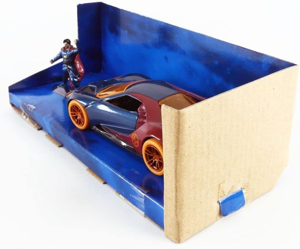 Jada 1:32 Scale 2017 Ford GT Model with Dr Strange Figure image number 2