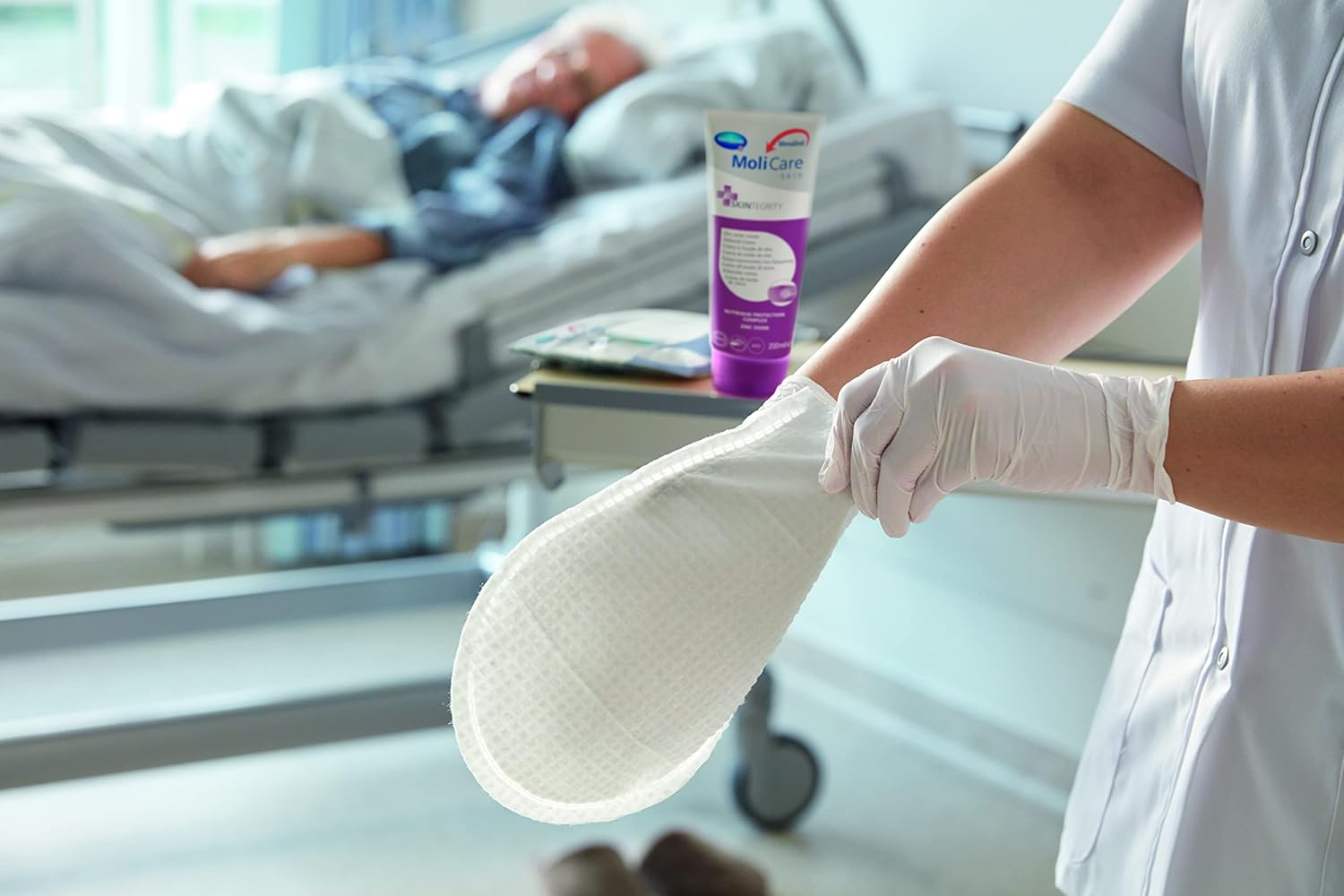 Hartmann Molicare Skin Wash Mitts Pack of 8 image number 4