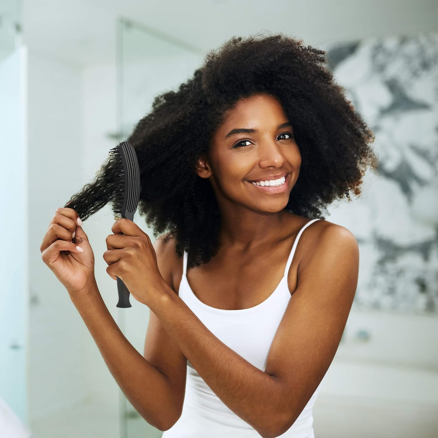 Kareco Tangle Buster Brush, Detangler for All Hair Types, Pearl Color image number 3