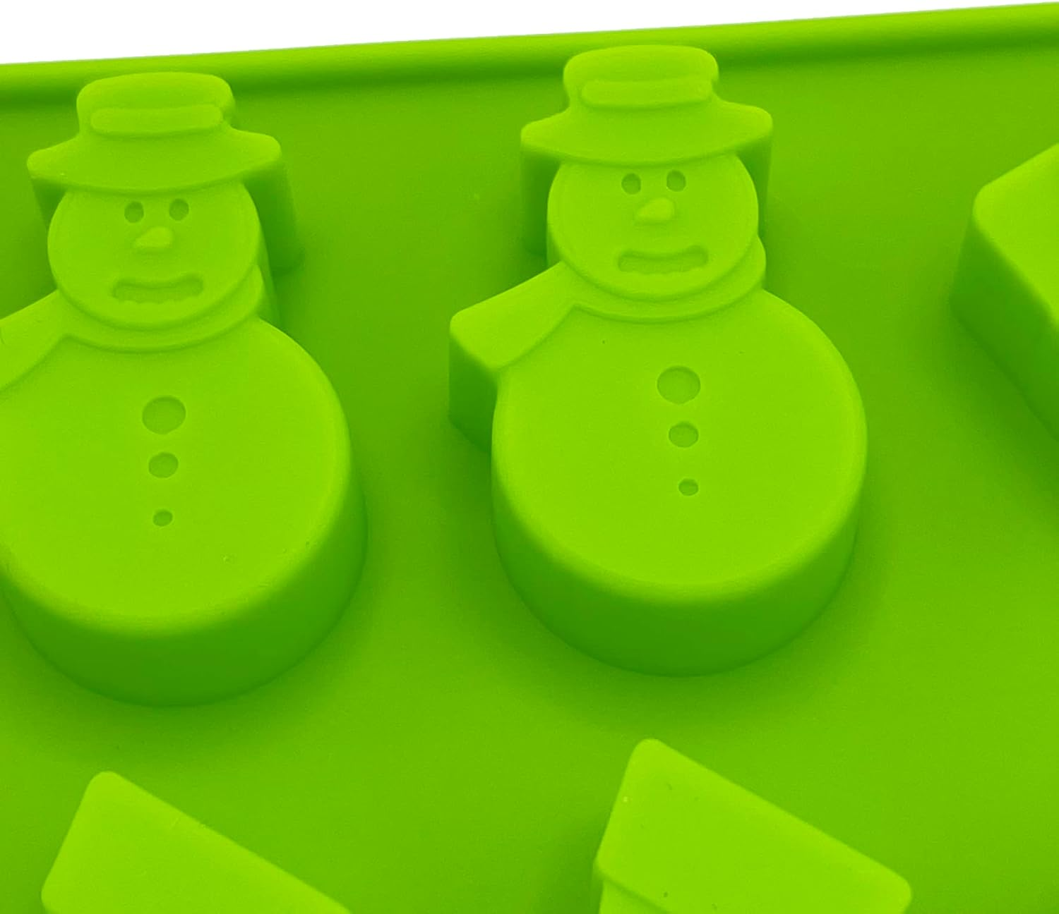 Christmas Xmas Baking Bakers Silicone Mould 12 Piece Chocolate Wax Melts Treats Jelly Ice Candy Biscuits Treats Sweets image number 4