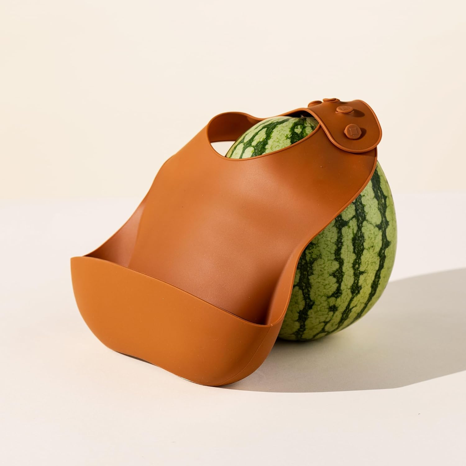 Luxury Baby & Mum Gift Hamper | Delivered Diana Gift Box by Good Day People | Thoughtful New Baby Hamper with De-Alc Sparkling, Silicone Bib, Knitted Lion Rattle, Bahen & Co. Chocolate & Al.Ive Konjac Sponge &ndash; Premium Baby & Postpartum Gift Box