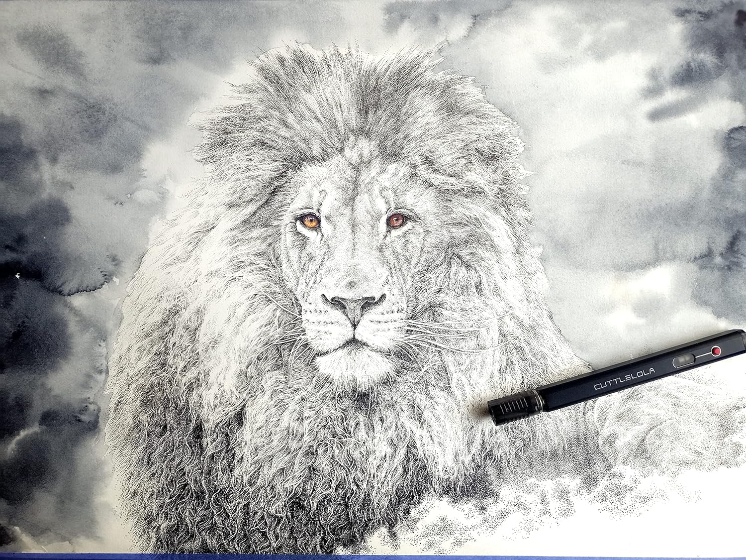 CUTTLELOLA Electric Dotspen II - the Black Knight, Rechargeable Pen for Artists, Hobbist, Tatooist. Use Electric Pen for Managa, Sketching, Stippling, Pen and Ink Drawing,Doodle Etc. image number 1