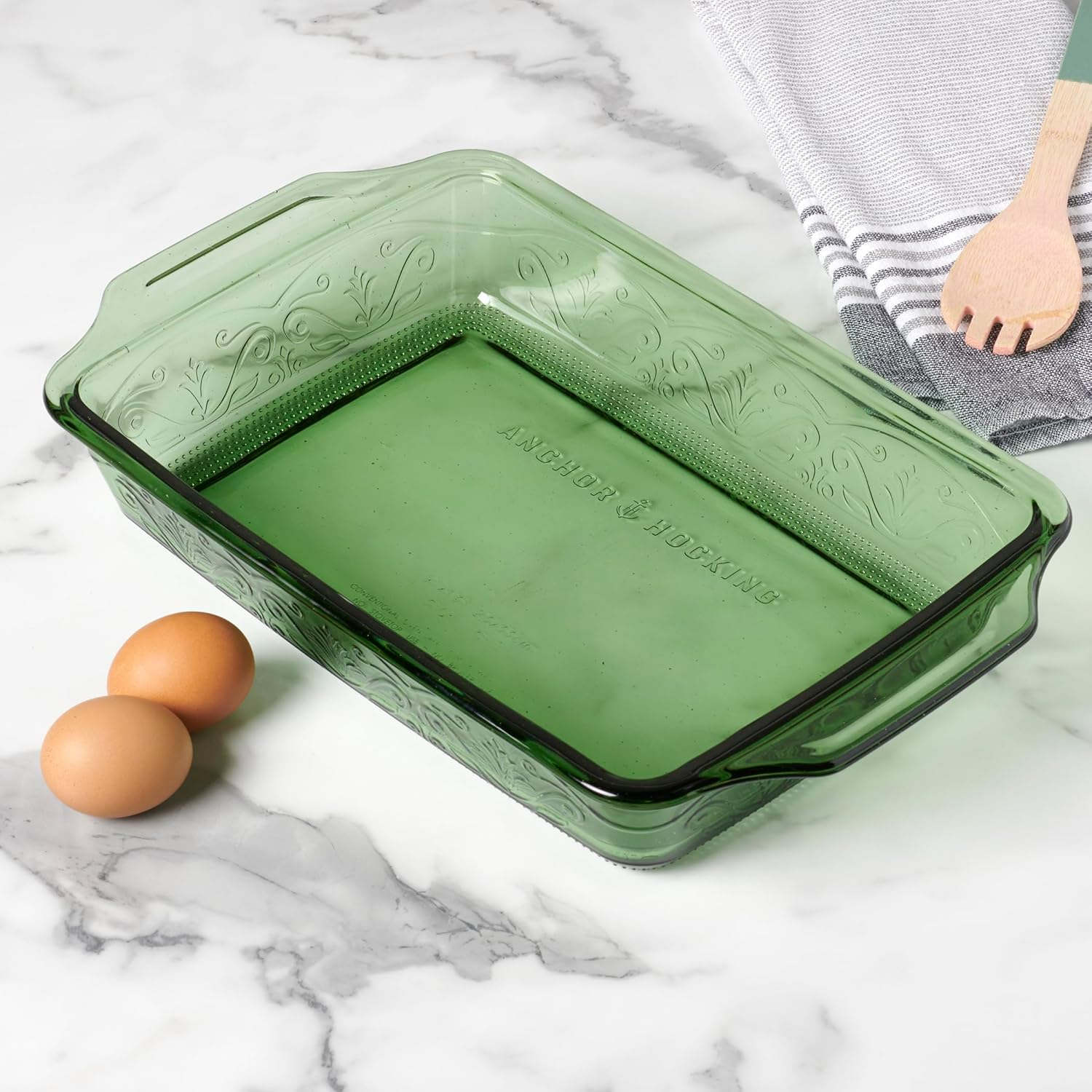 Anchor Hocking Laurel Embossed Bakeware 2-Piece Set &ndash; 3 Quart Baking Dish and 8 Inch Square Dish &ndash; Oven Safe, Microwave Safe, Dishwasher Safe Glass Bakeware, Fern Green