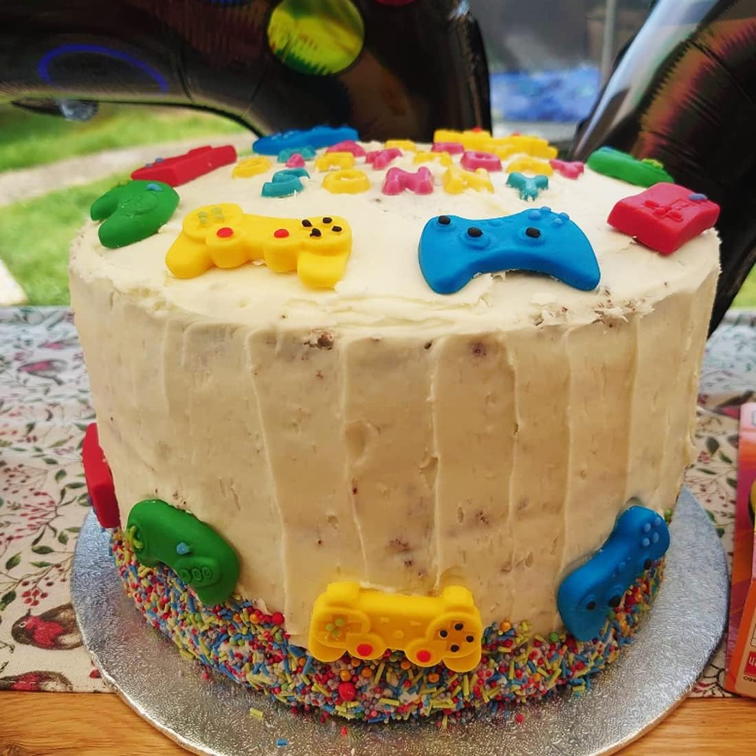 SAKOLLA Game Controller Silicone Molds, 16 Cavity Video Game Controller Molds for Chocolate, Candy, Cake Decoration, Cake Pops, Resin image number 5