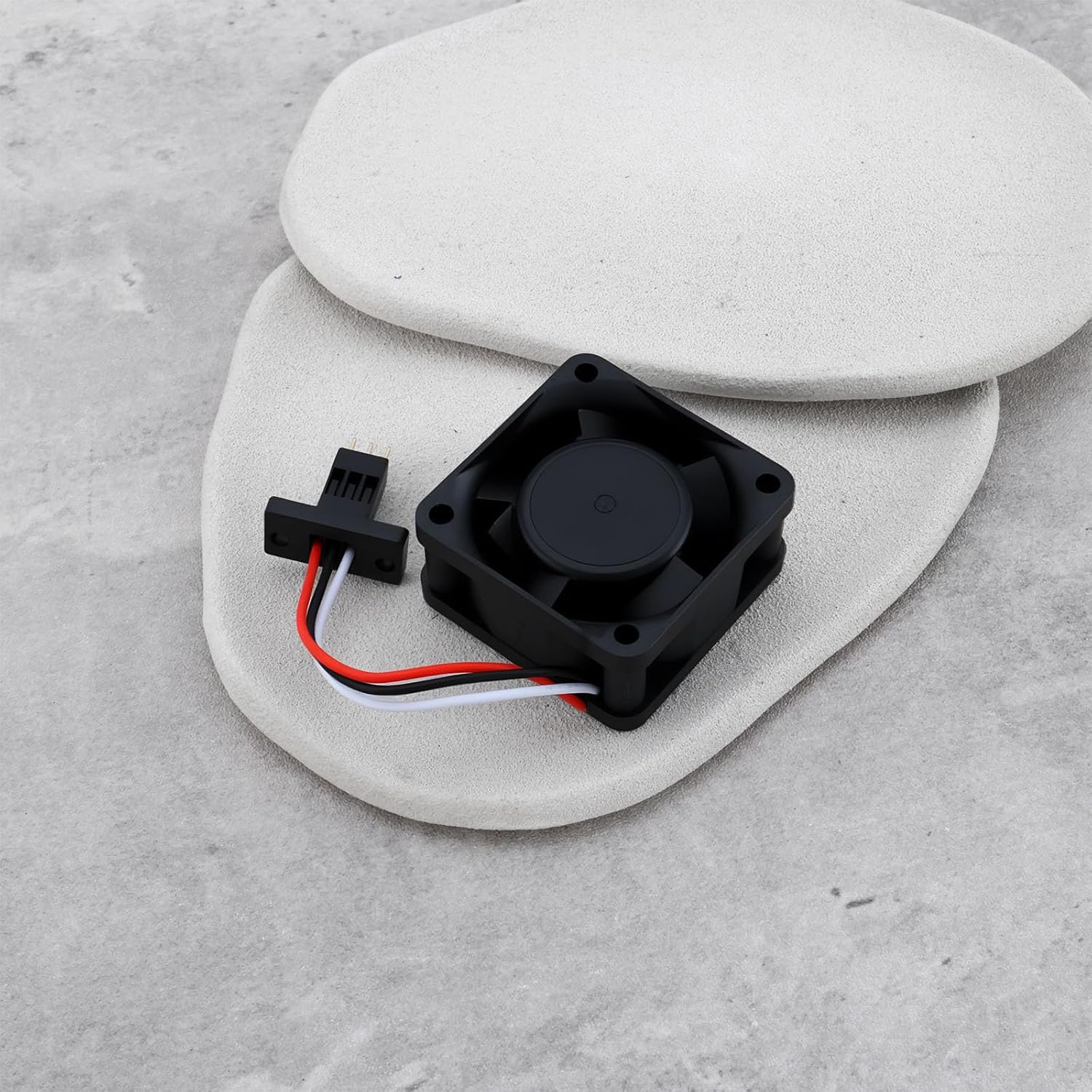 Emagtech 3Pin Cooling Fan DC24V 0.13A 1608KL-05W-B69 Suitable for Heat Dissipation Network Communication Equipment