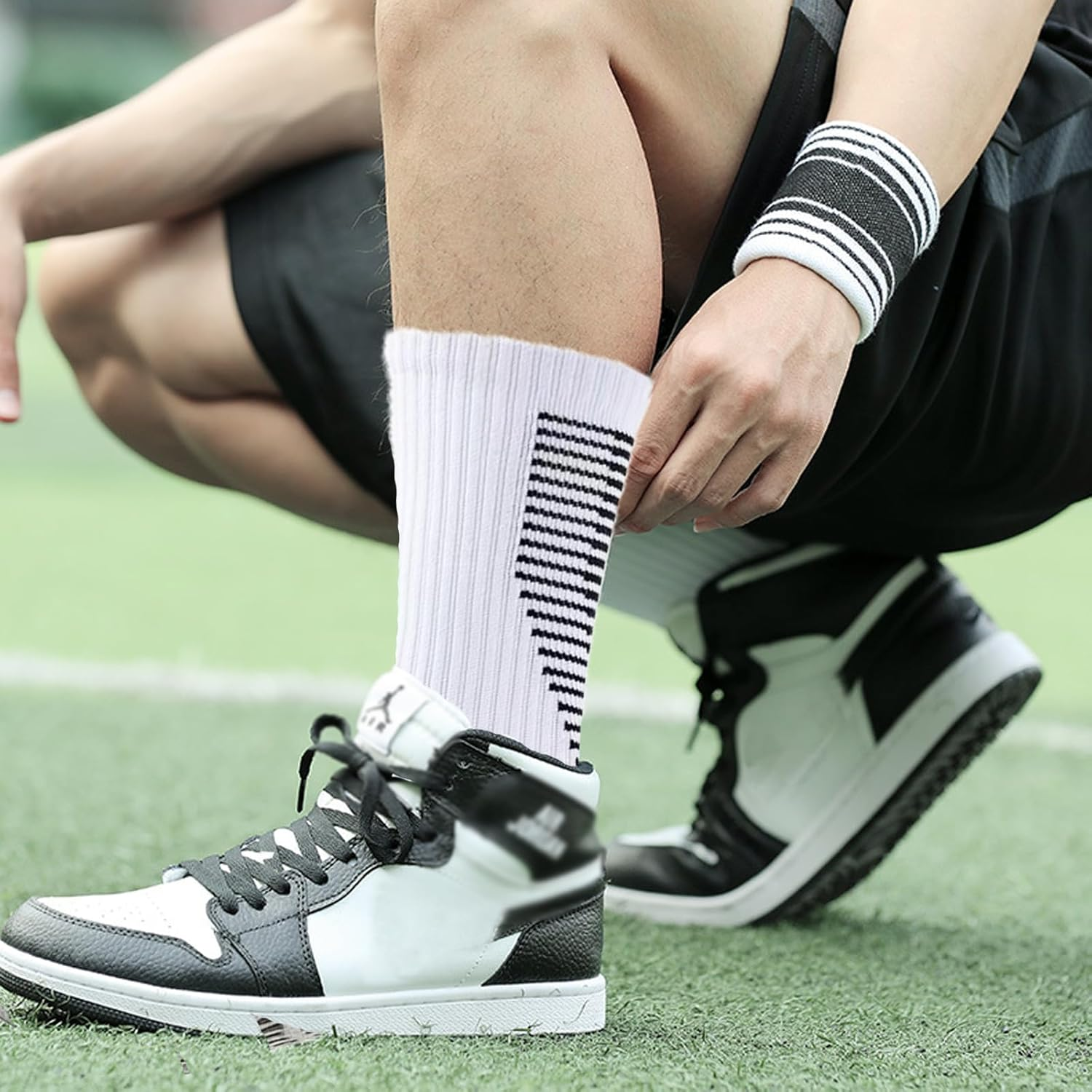 TRADERPLUS 3 Pairs Men'S Soccer Socks anti Slip, Grip Socks Soccer Non Slip Socks Training Athletic Socks image number 3