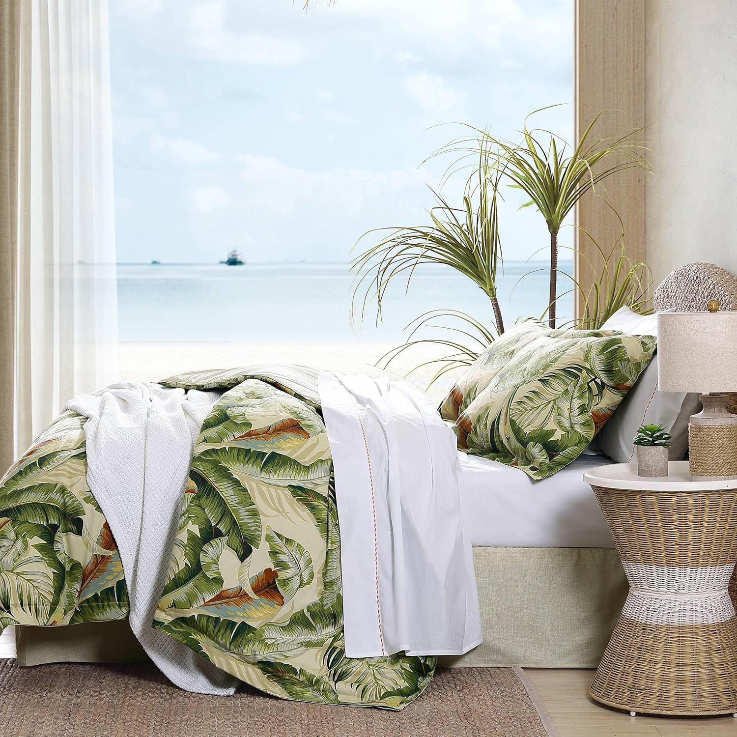Tommy Bahama - California King Comforter Set, Cotton Sateen Bedding with Matching Shams & Bedskirt, Home Decor for All Seasons (Palmiers Green, California King) image number 5