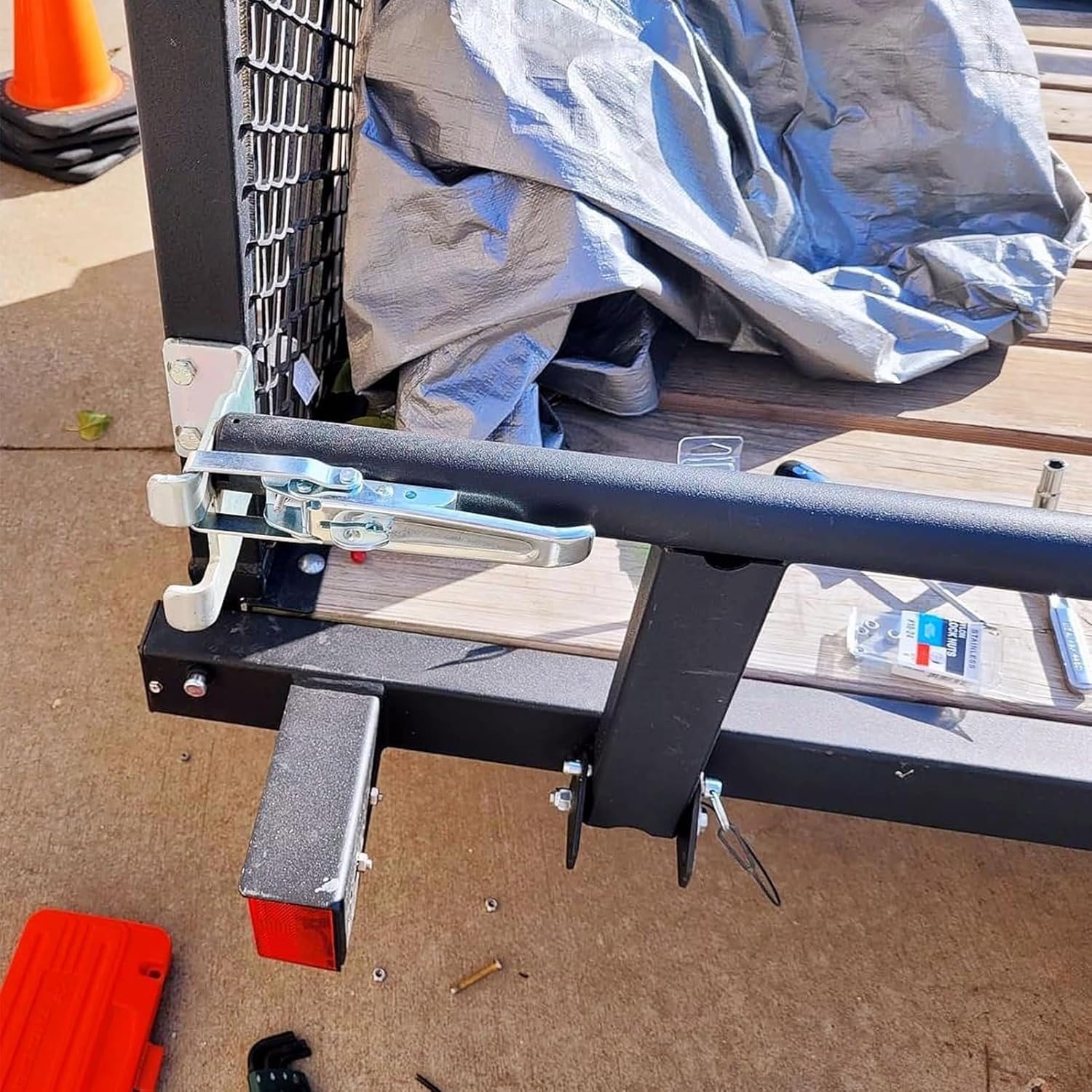 1 Pcs Trailer Gate Latch Handle Parts, RV Trailer Lift Gate Latches, Utility Trailer Tailgate Latch Replacement Accessories for RV Camper Caravan image number 5