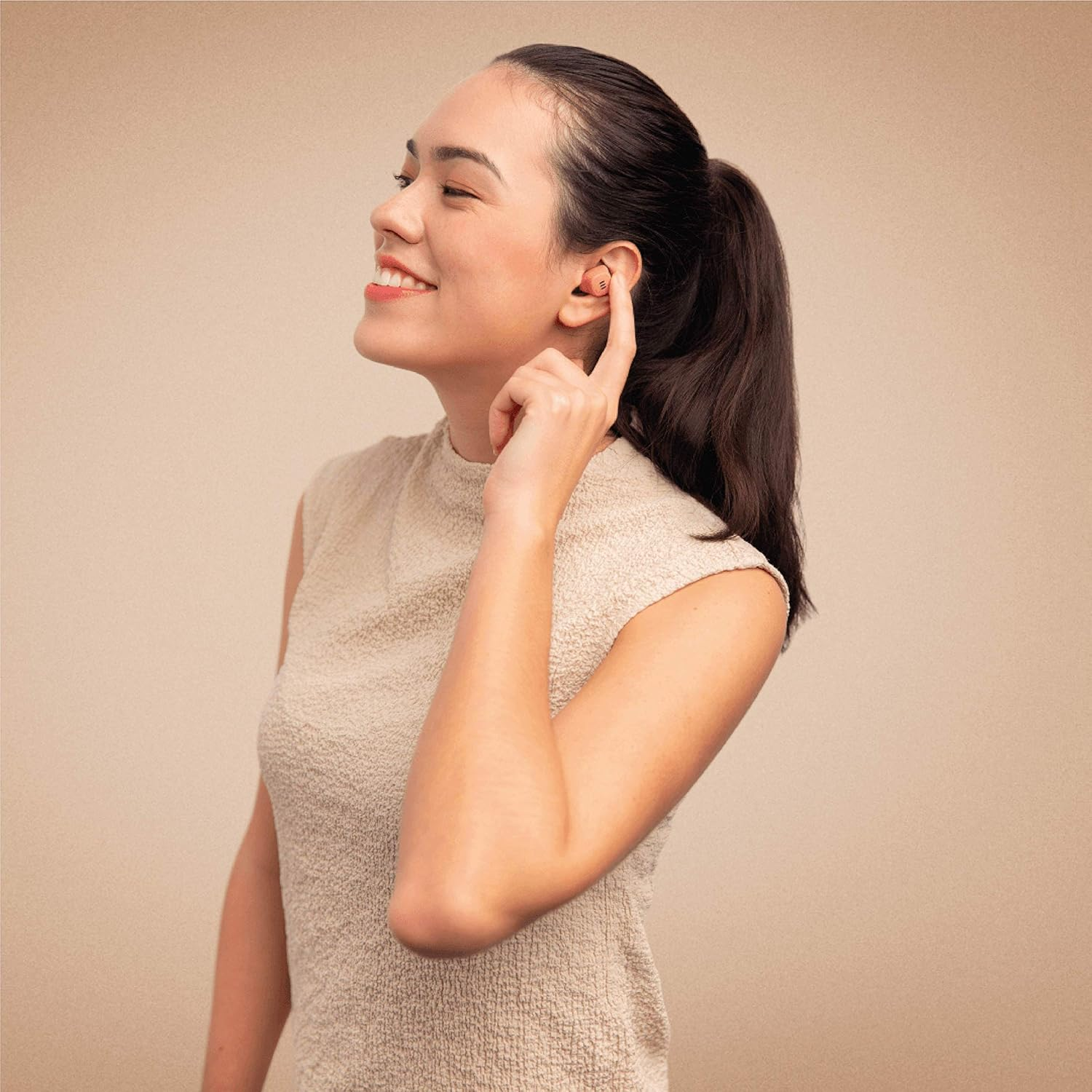 Divacore - Nudes - 100% Wireless Headphones - up to 15 Hours Battery Life - Water Resistance - Touch Screen - Ultra Compact Design - Compatible with Google Assistant and Siri - Crush Coral - Iconic Tan image number 6