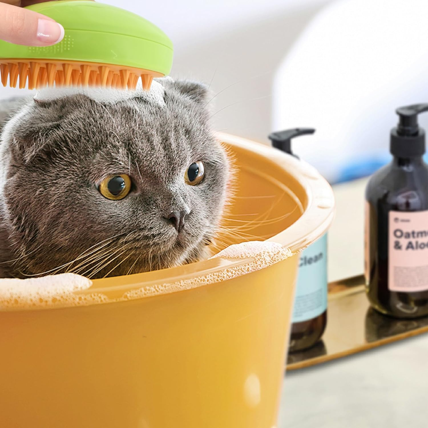 Steamy Cat Brush, 3-In-1 Cat Steamy Brush, Self Cleaning Steamy Cat Brush, Multifunctional Cat Grooming Brush, with Steam for Massage, Steamy Cat Hair Brush for Long Hair and Short Hair image number 6