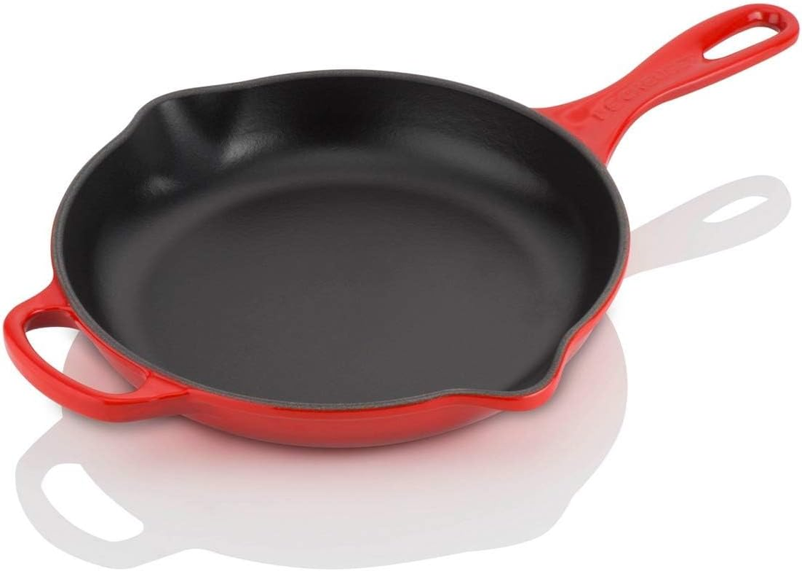 Le Creuset Signature Cast Iron Skillet, 20 Cm - Cerise image number 1