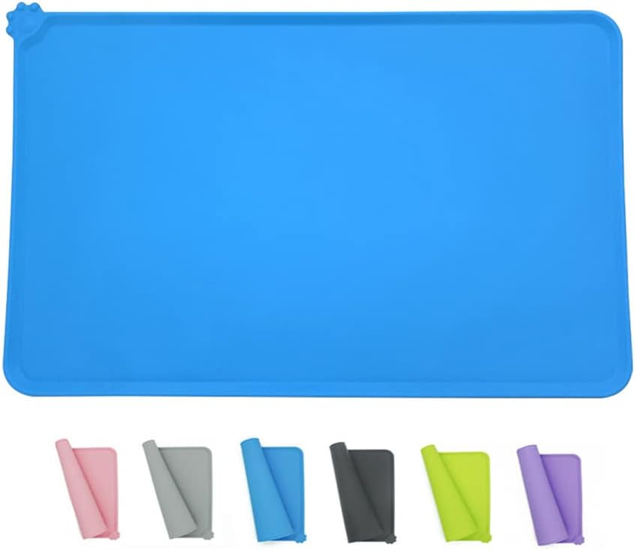 Love Dream Silicone Pet Feeding Mat, Waterproof Dog Cat Bowl Mat, Raised Edges to Prevent Spills, Easy Clean Nonslip Dogs and Cats Placemat Tray to Stop Food and Water Bowl Messes on Floor (Green)